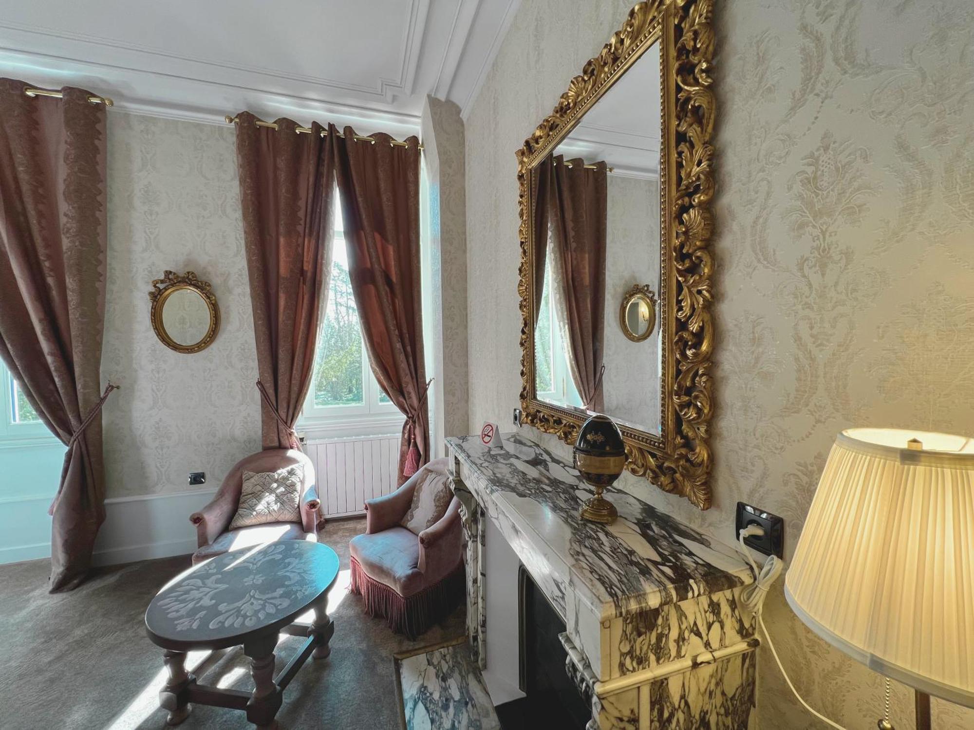 Large Double Room