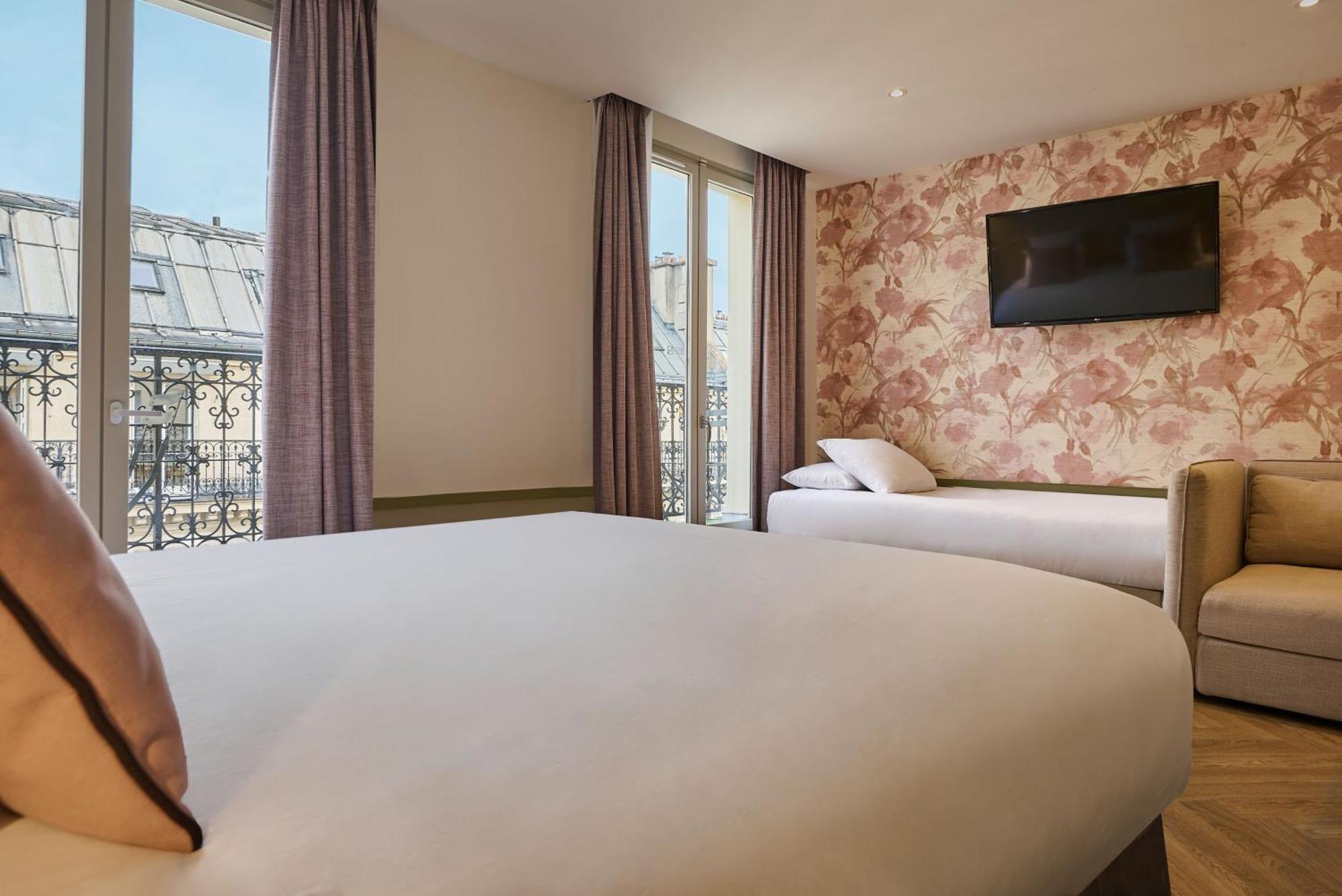 Premium Triple Room