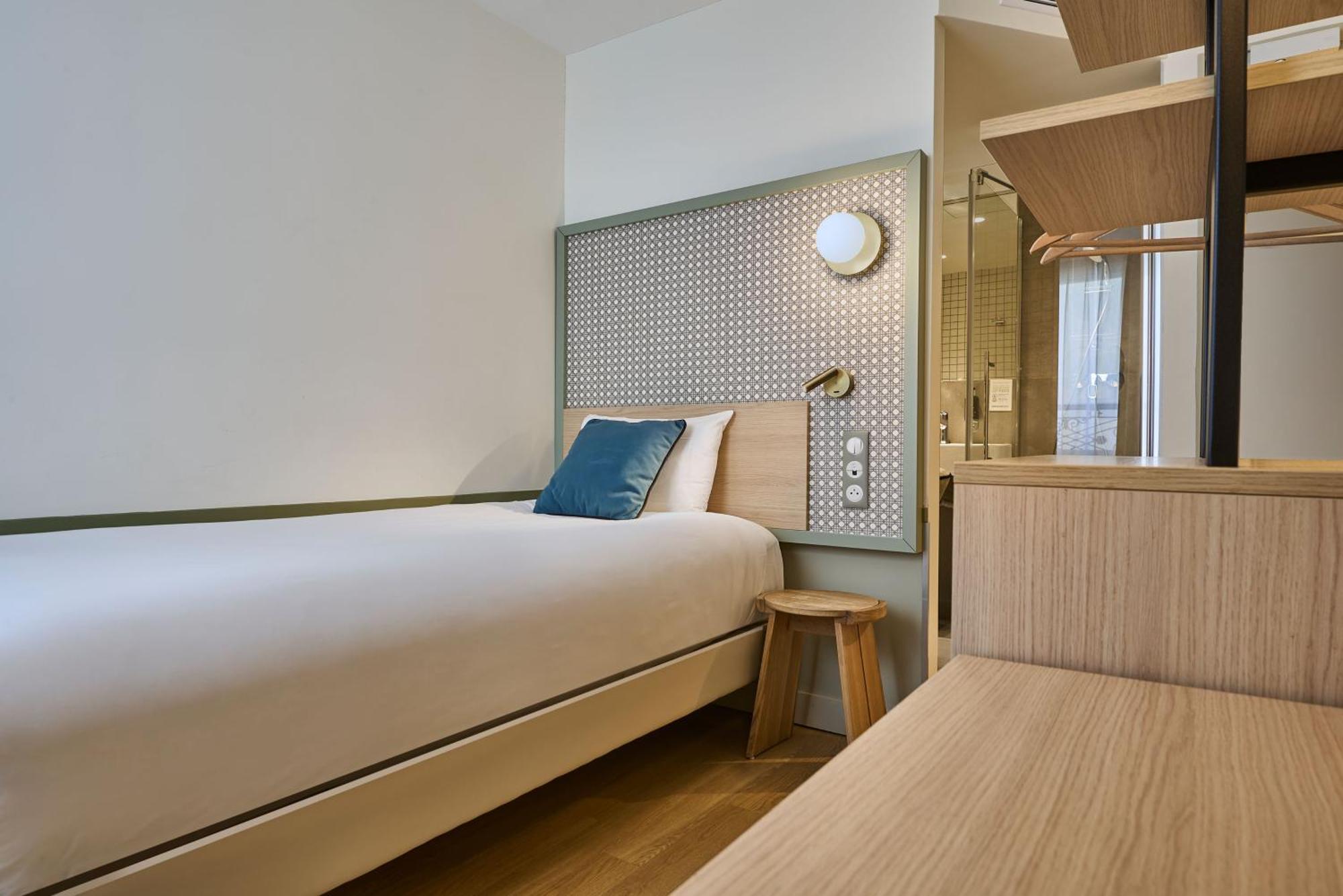 Classic Single Room