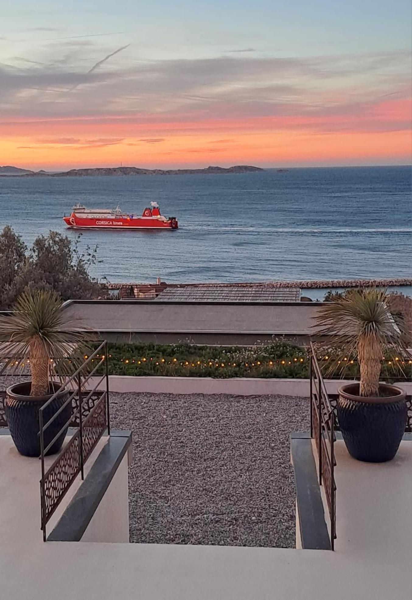 King Suite Sea View