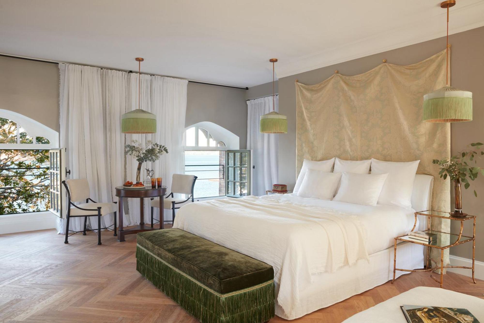 Suite Signature
