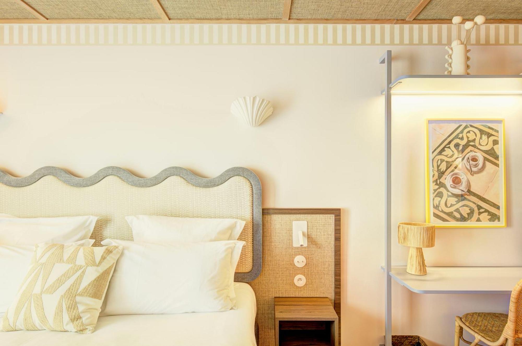 Camelia Room Premium Balcony