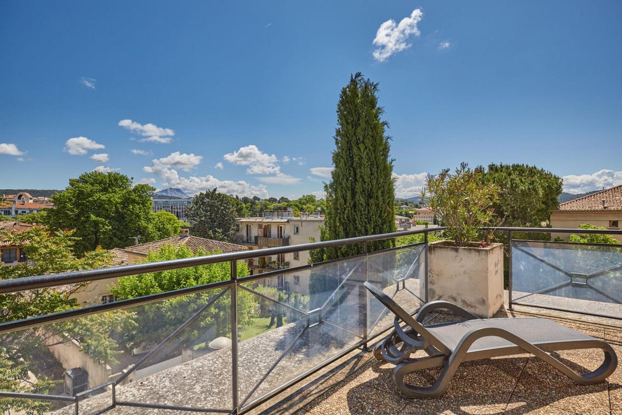 One-Bedroom Apartment Terrace