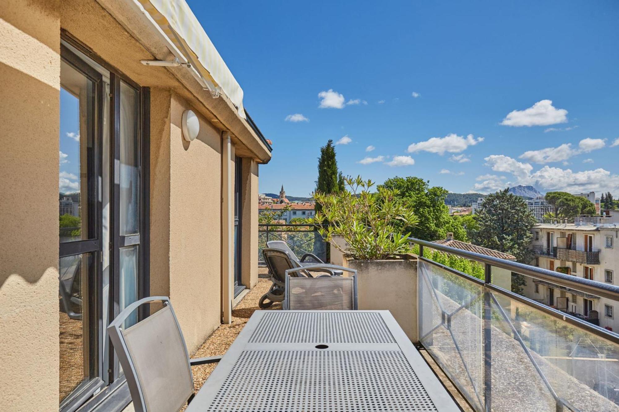 One-Bedroom Apartment Terrace