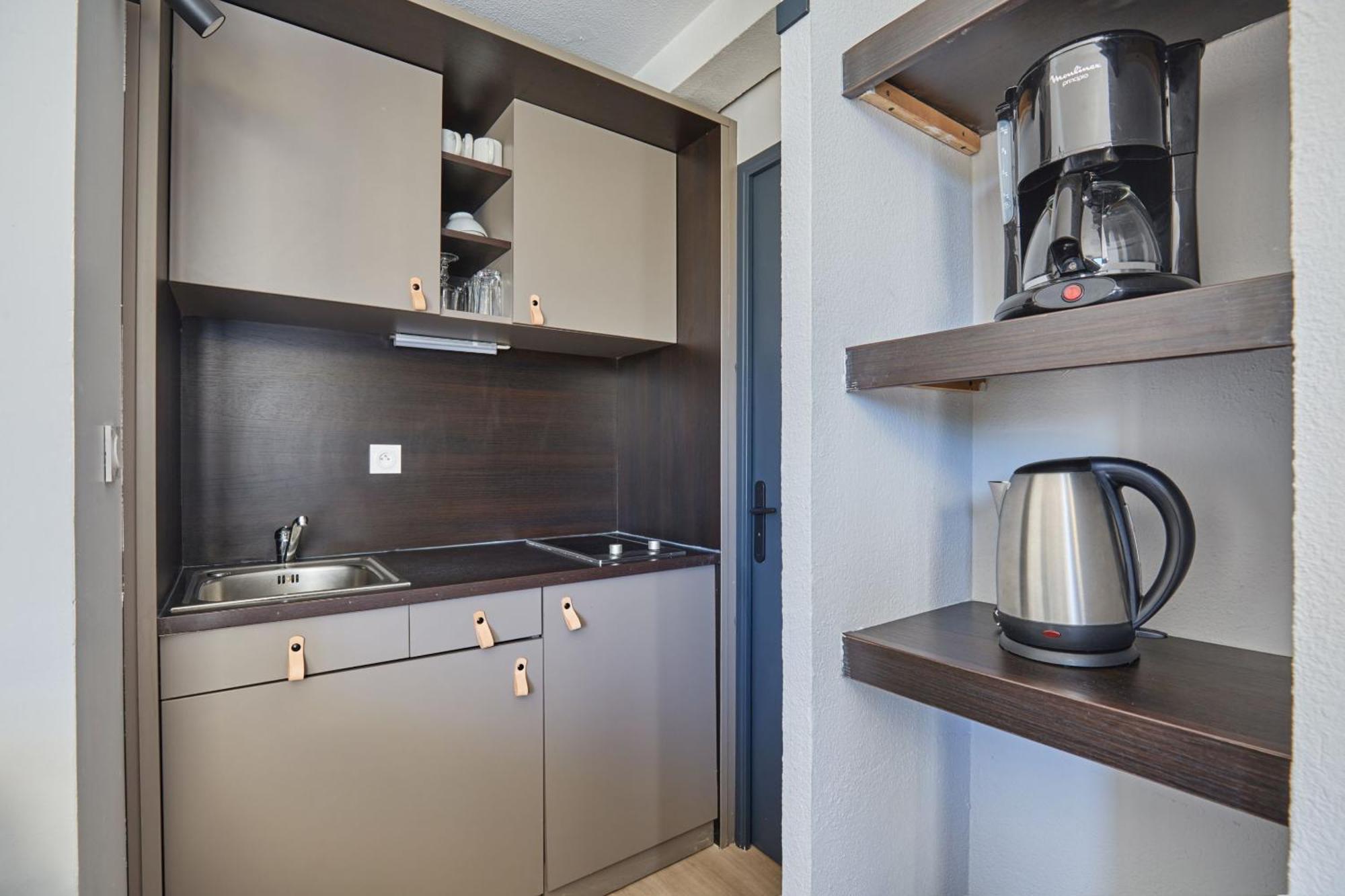 One-Bedroom Apartment Terrace