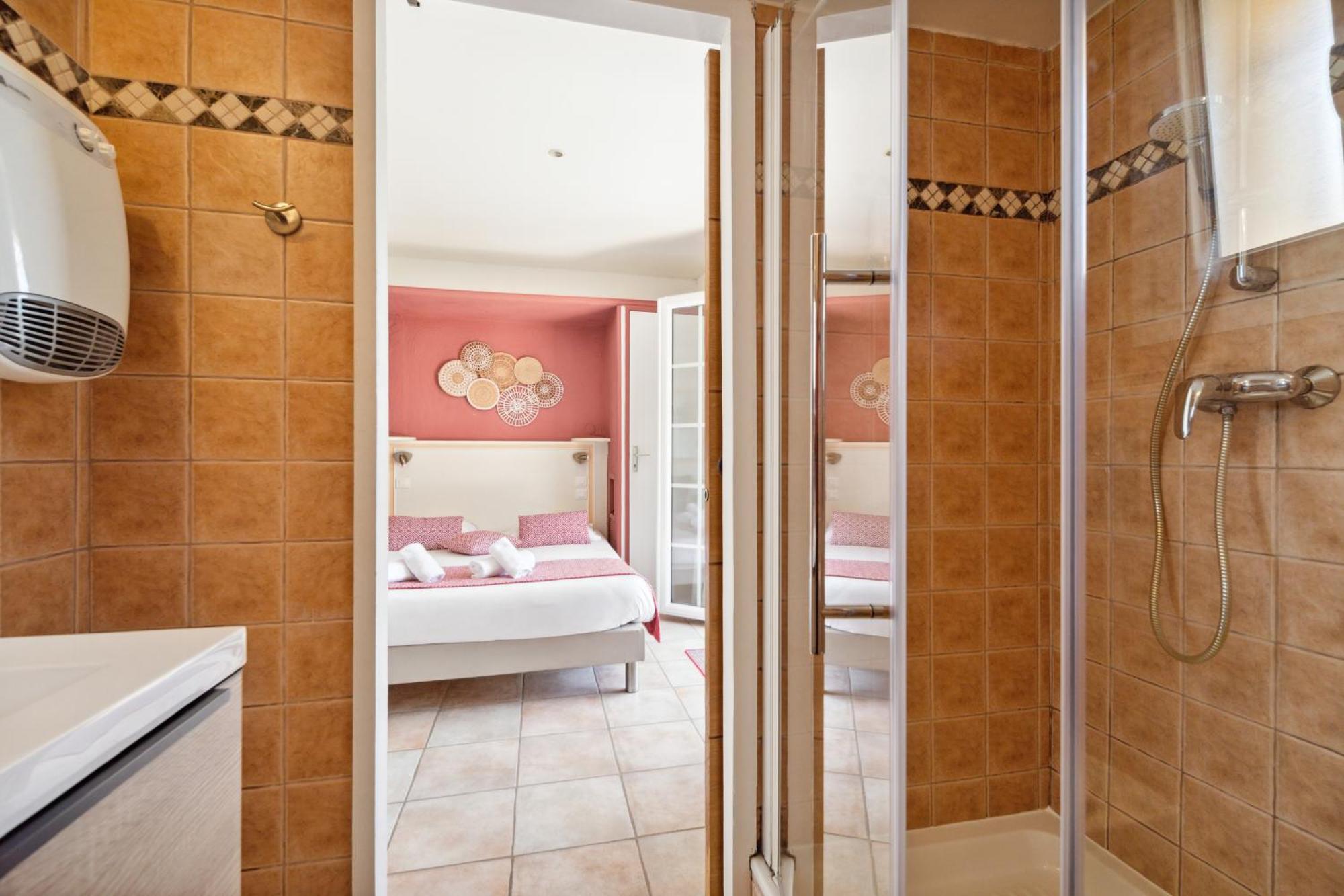 Comfort Double Room Terrace Garden view