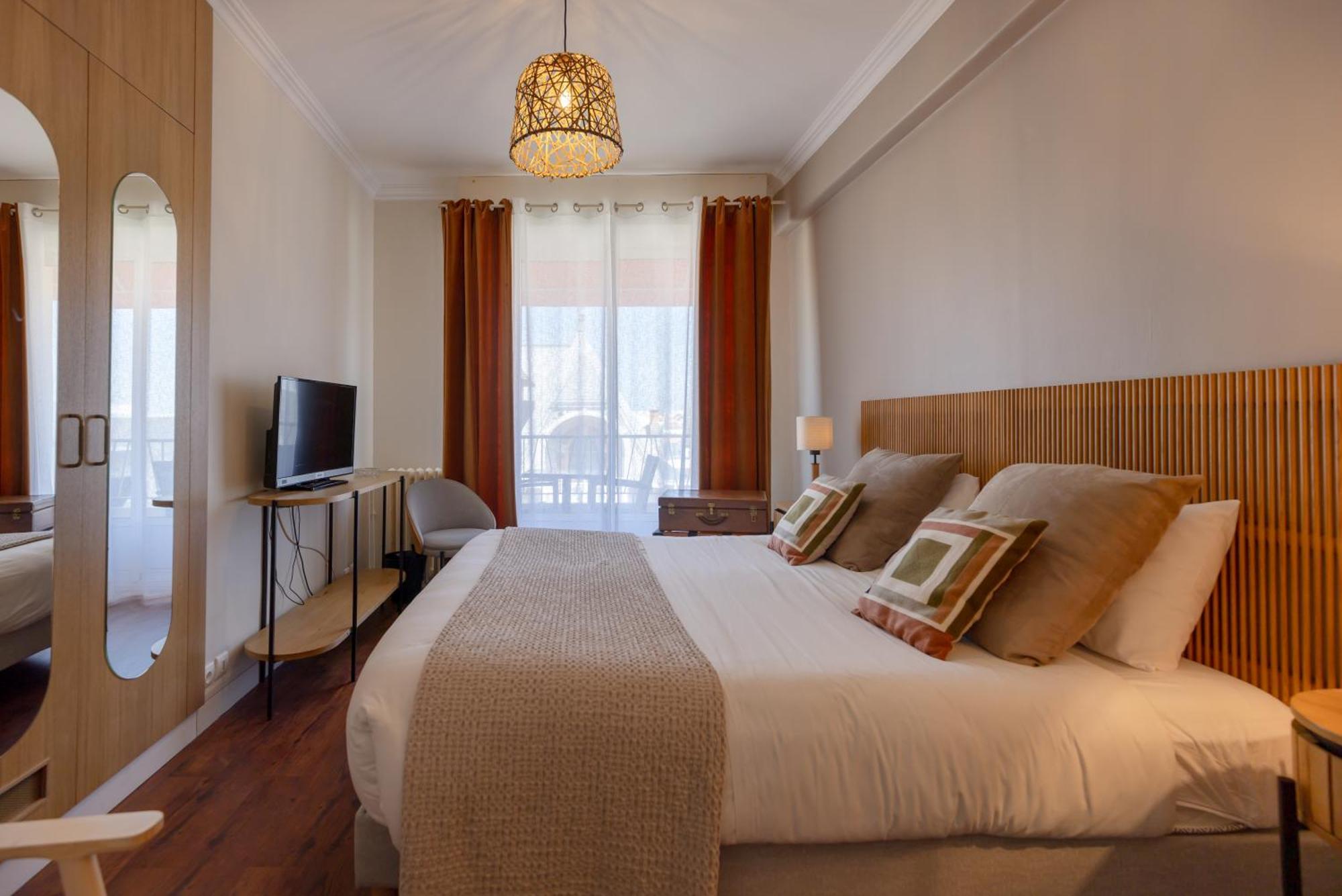 Comfort Double Room Side Terrace