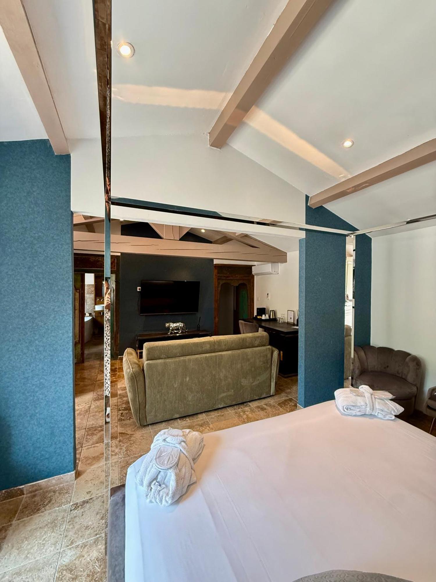 Suite Private Pool