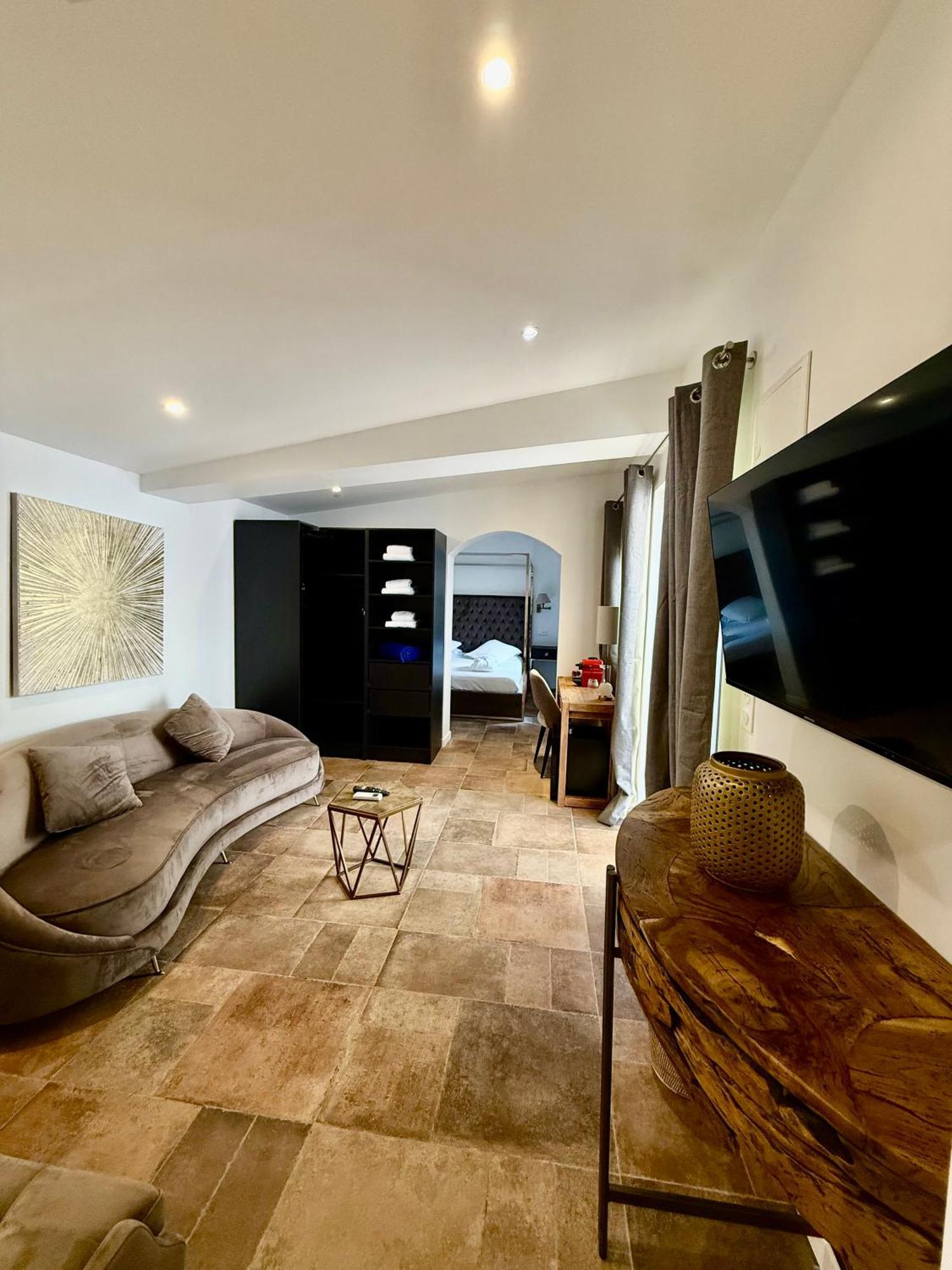 Suite Hot Tub
