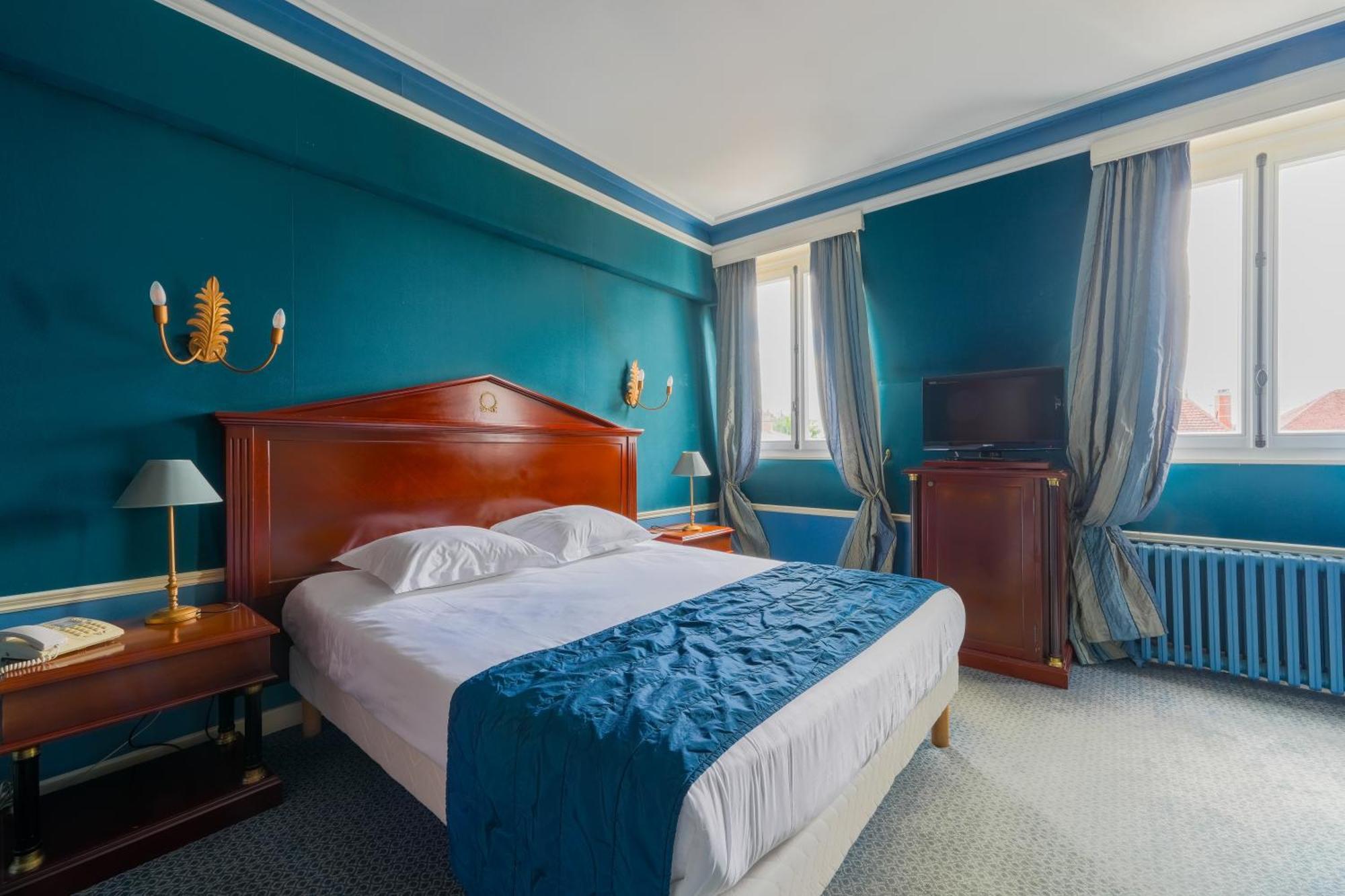 Classic Double Room