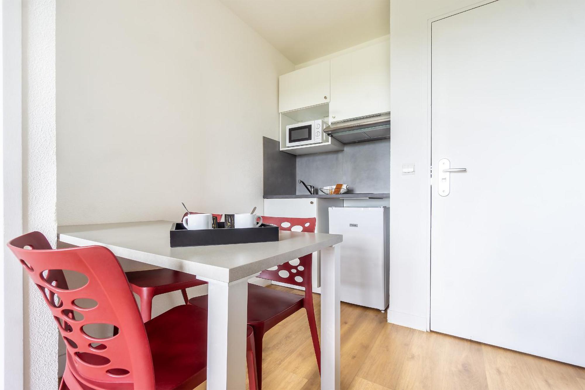 One-Bedroom Family Apartment