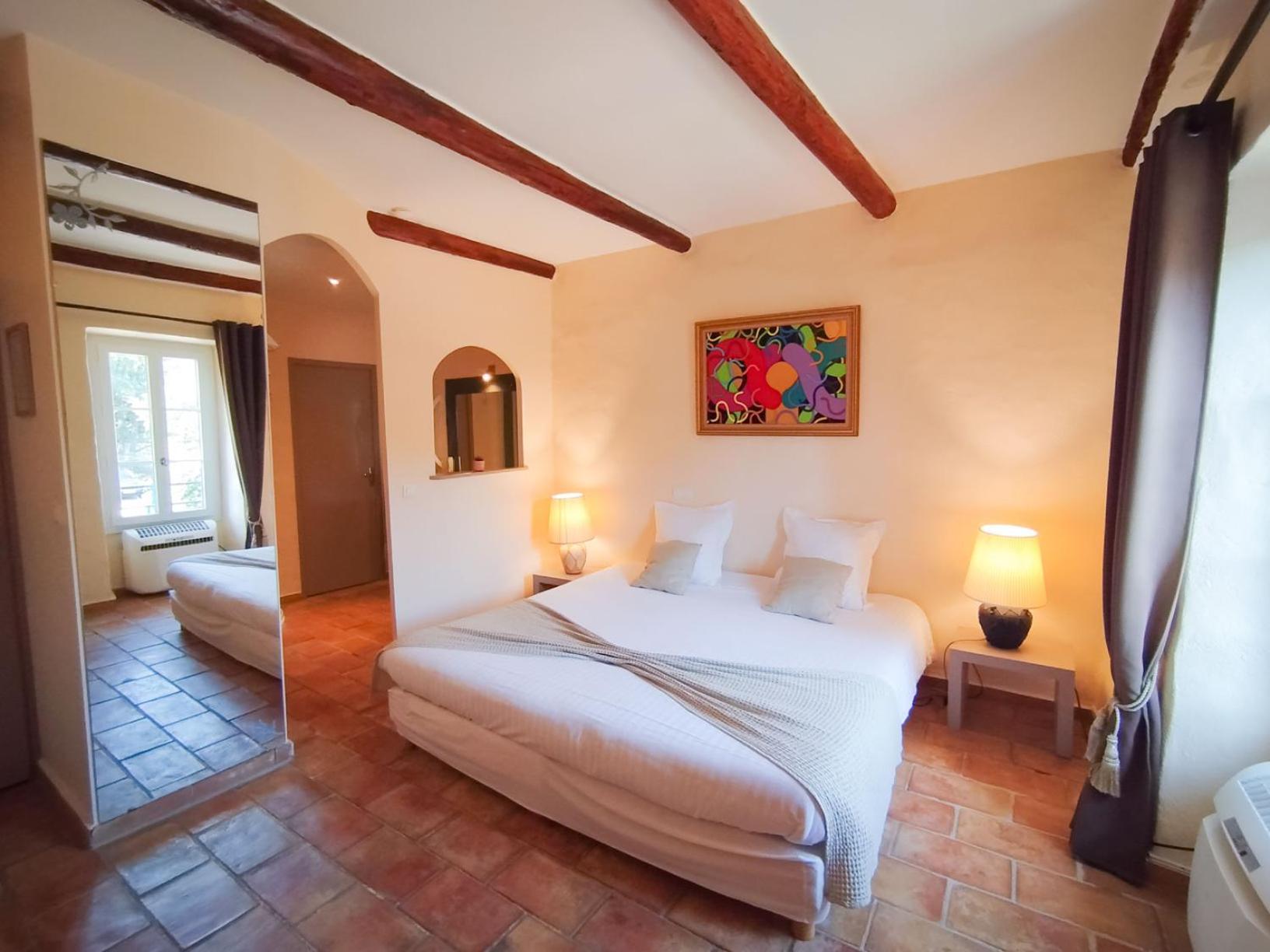 Conde De La Maza Double Room