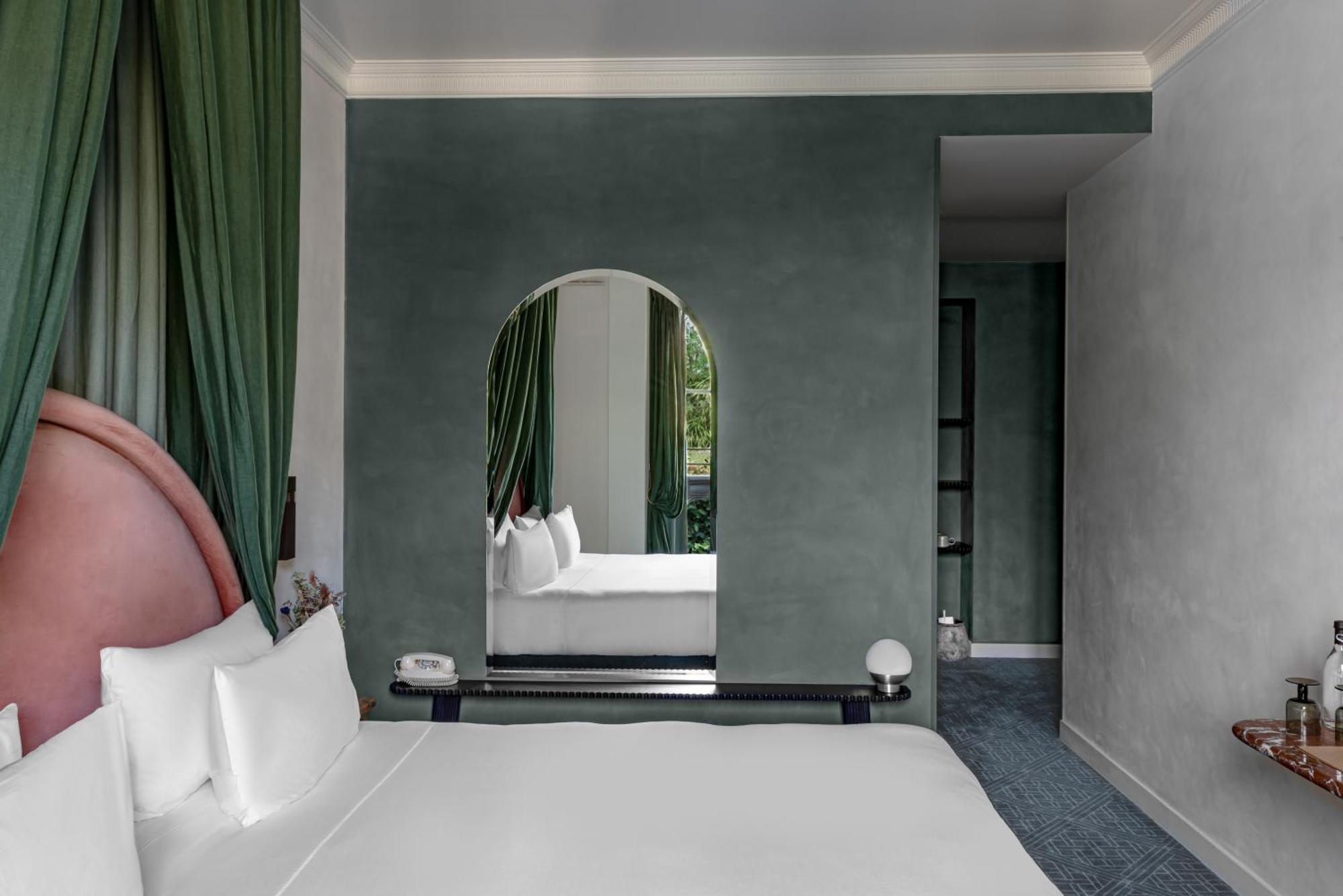 Deluxe Double or Twin Room Uzès