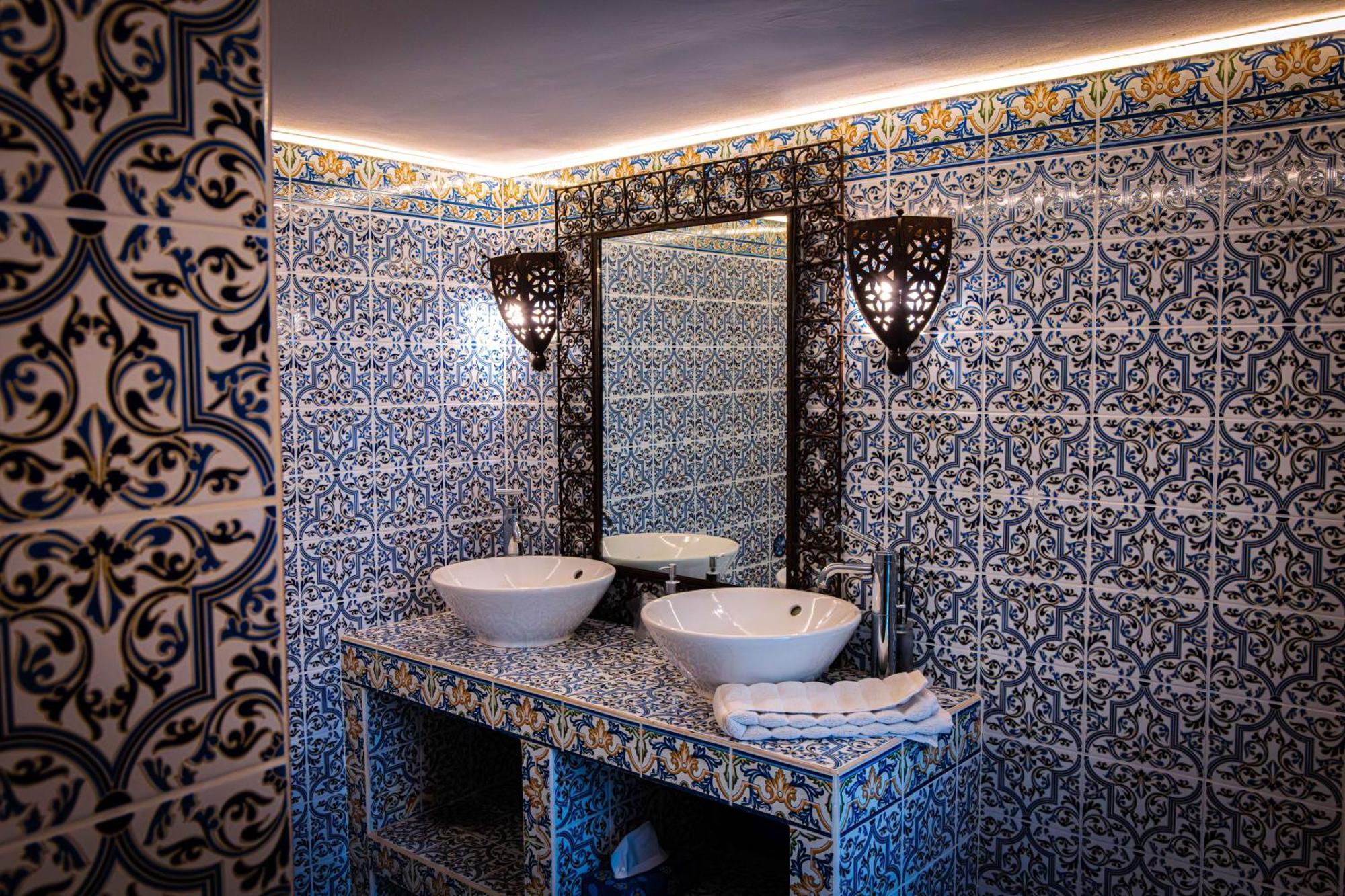 King Room Spa Bath