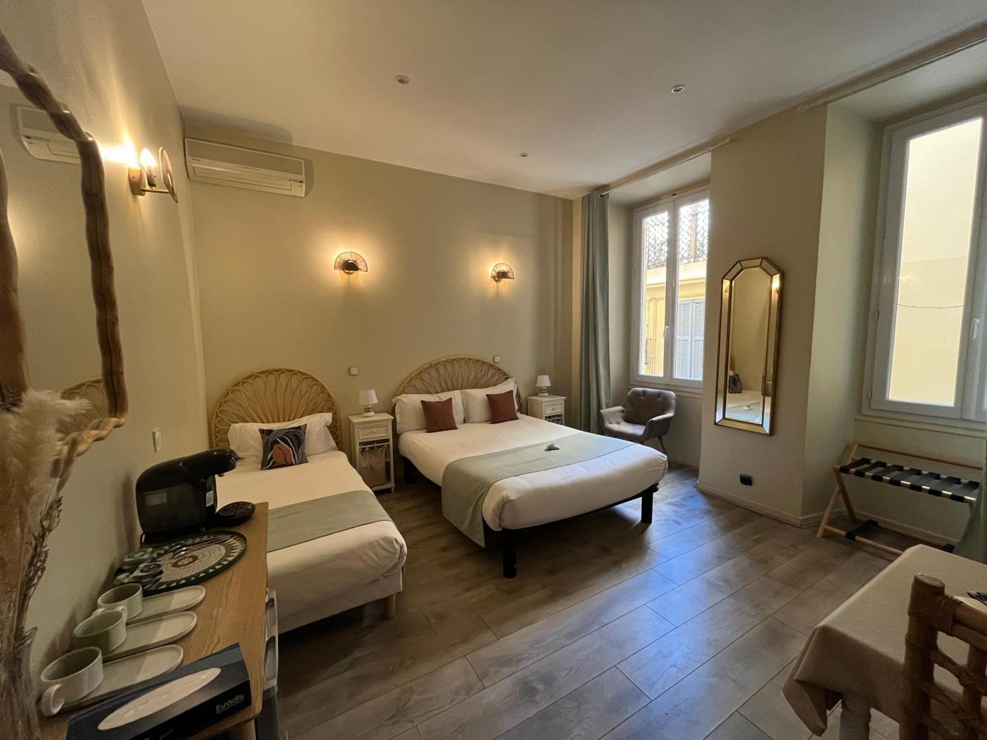 Economy Triple Room