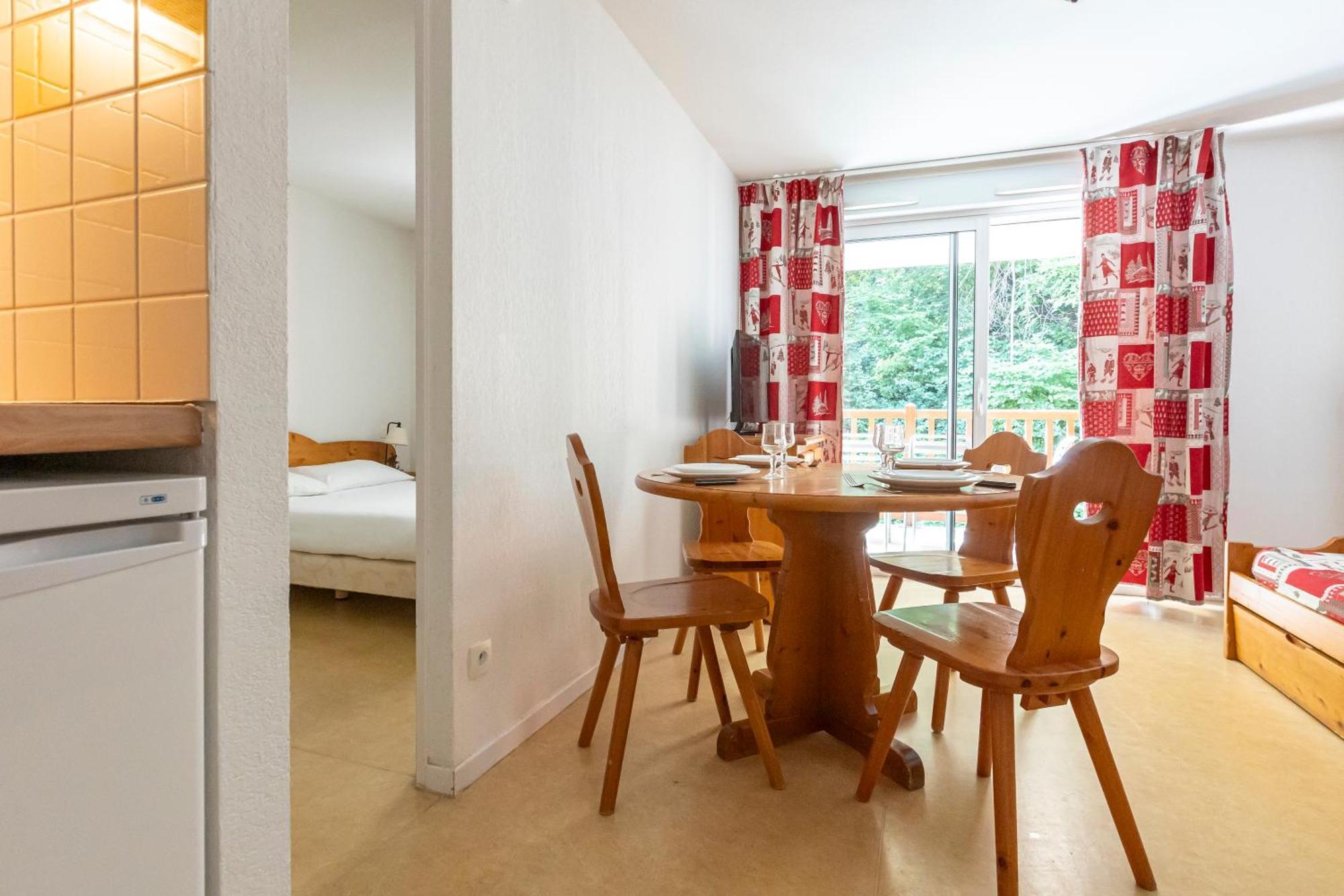 2 Room Apartment