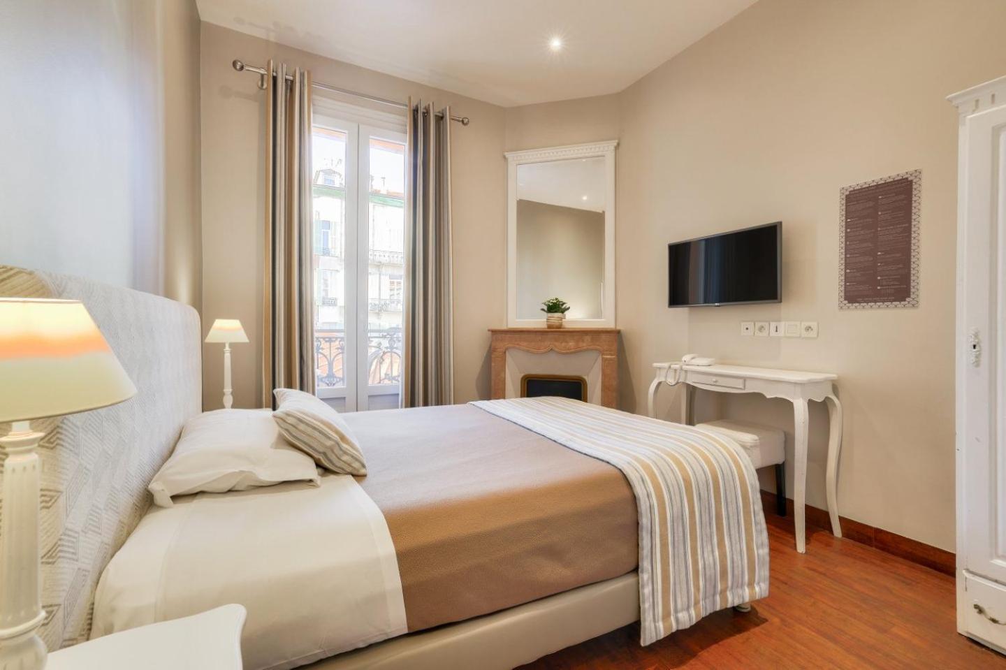 Small Double Room