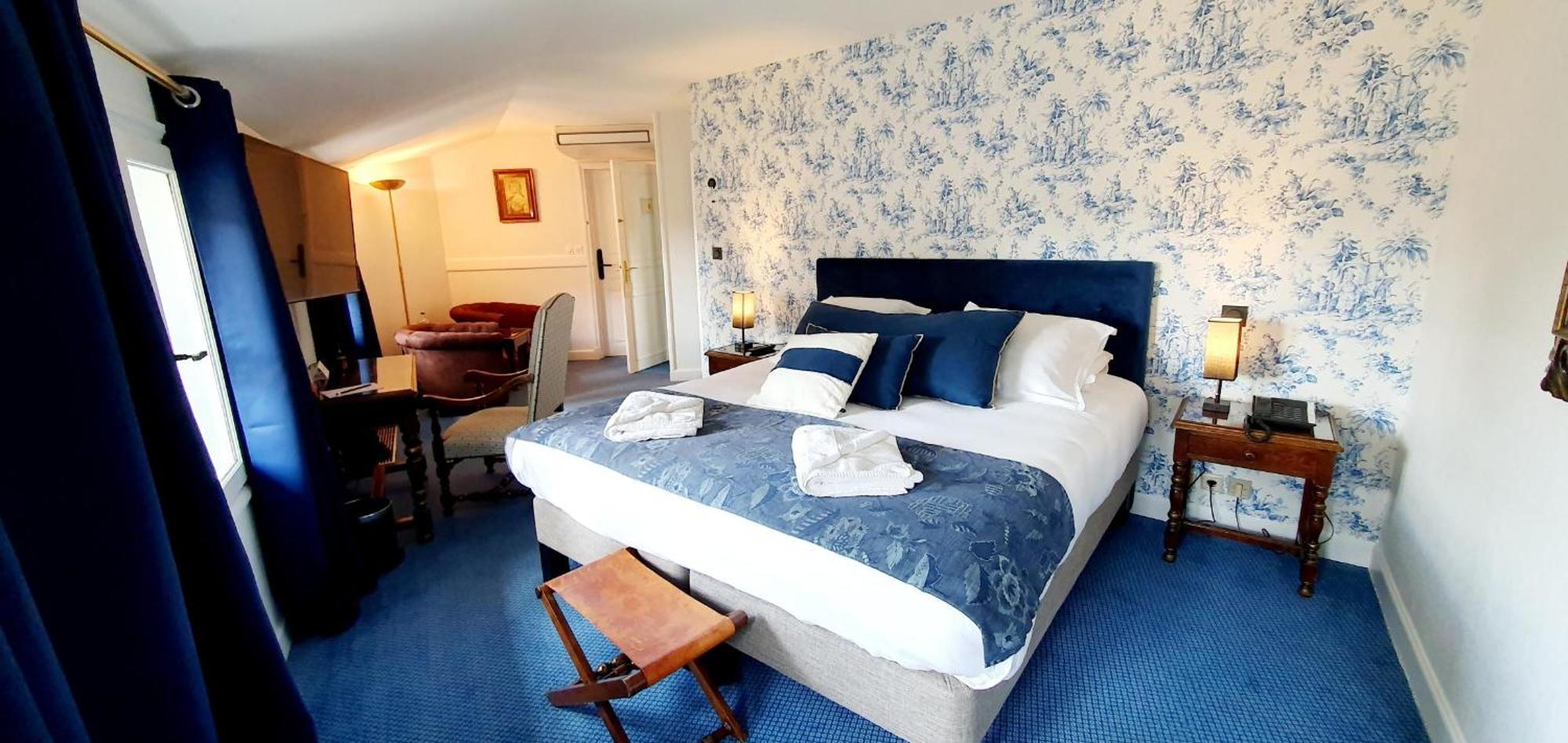 Double Room Abbey View