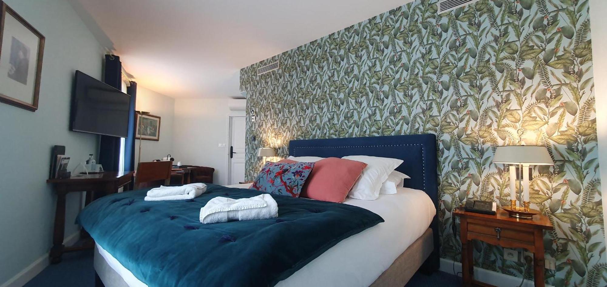 Double Room Abbey View