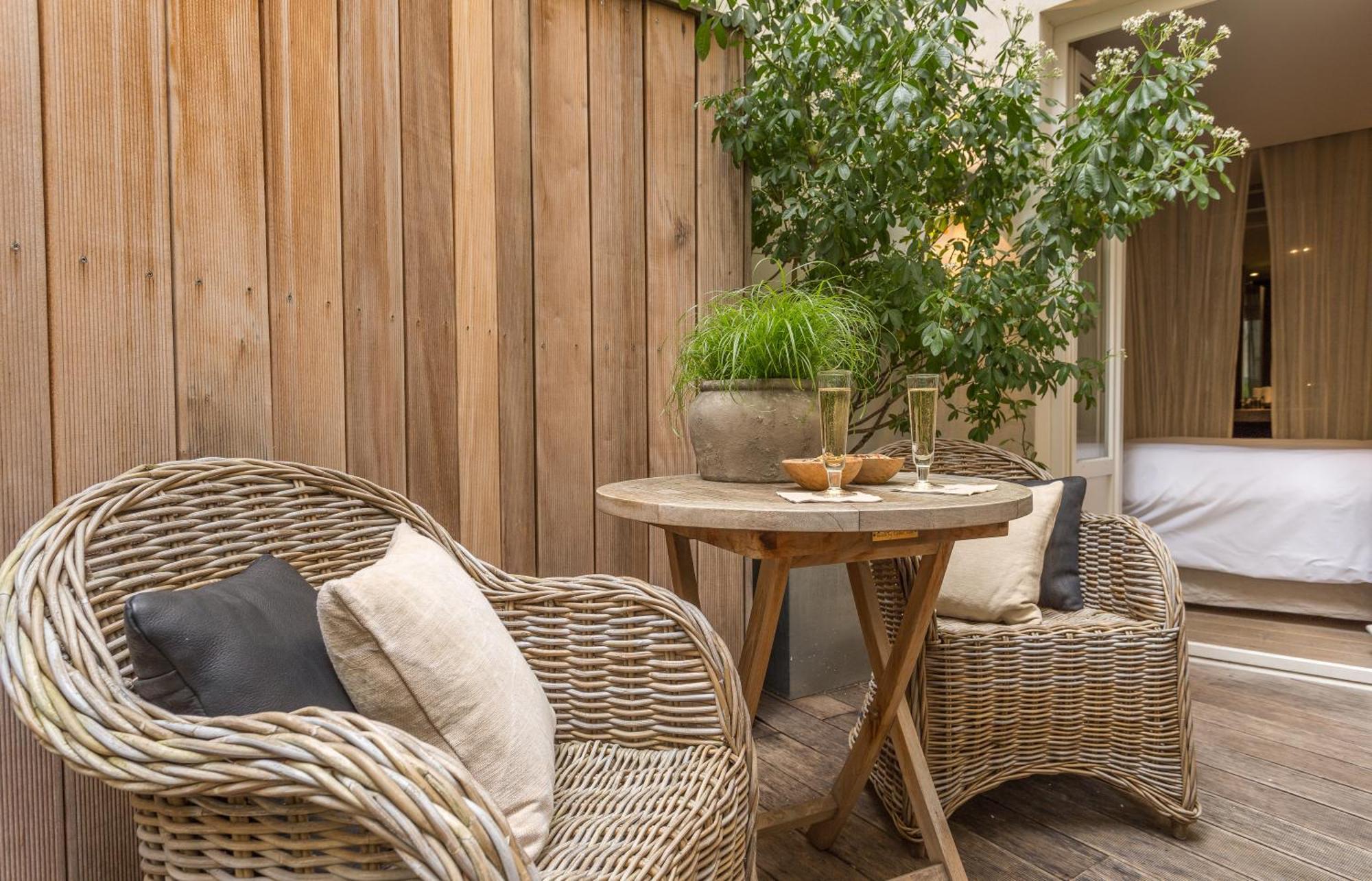 Emotion Room Terrace