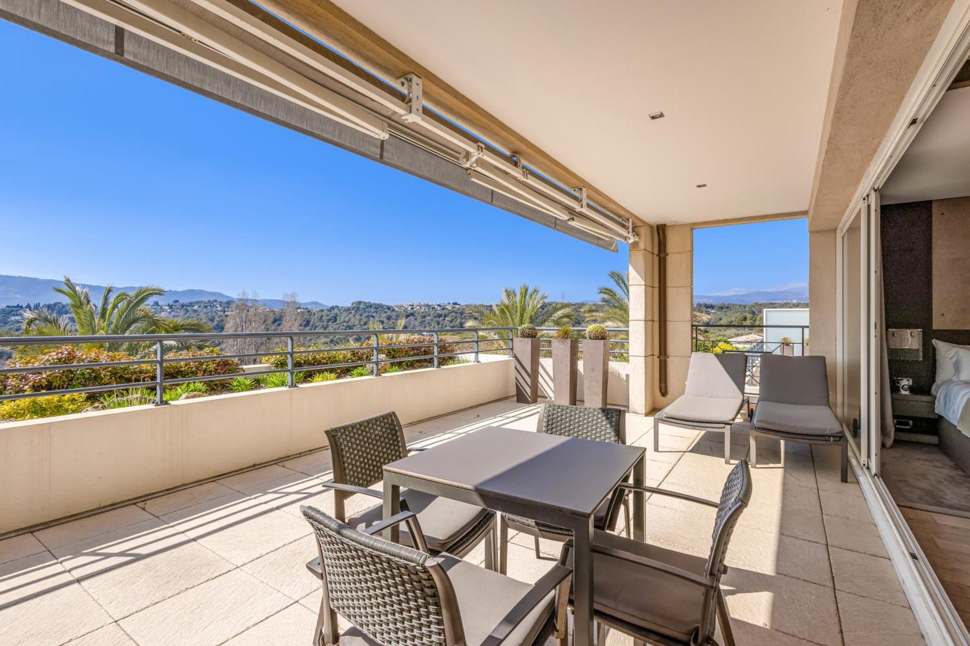 Prestige Suite
