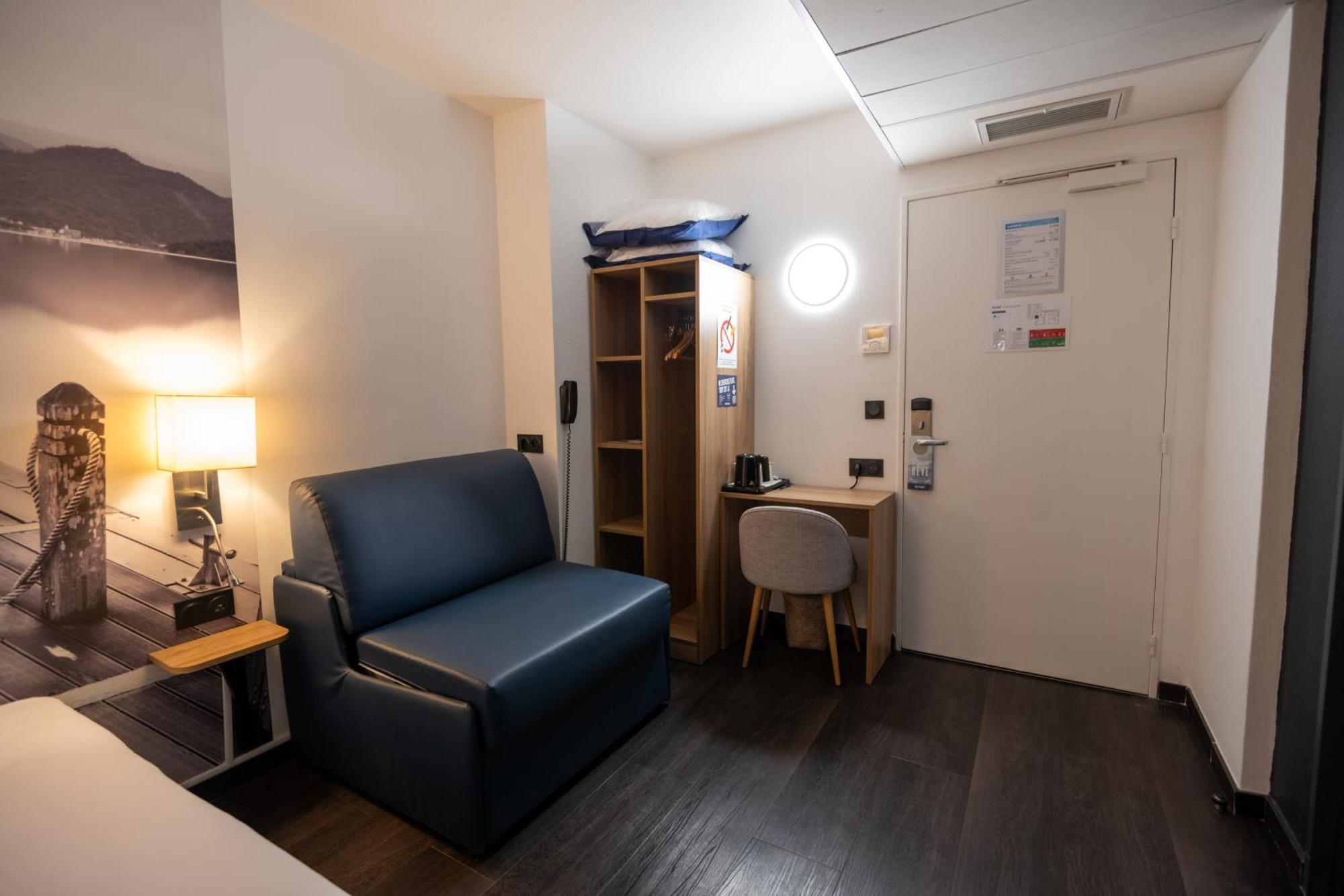 Triple Room 1 Double 1 Single Bed