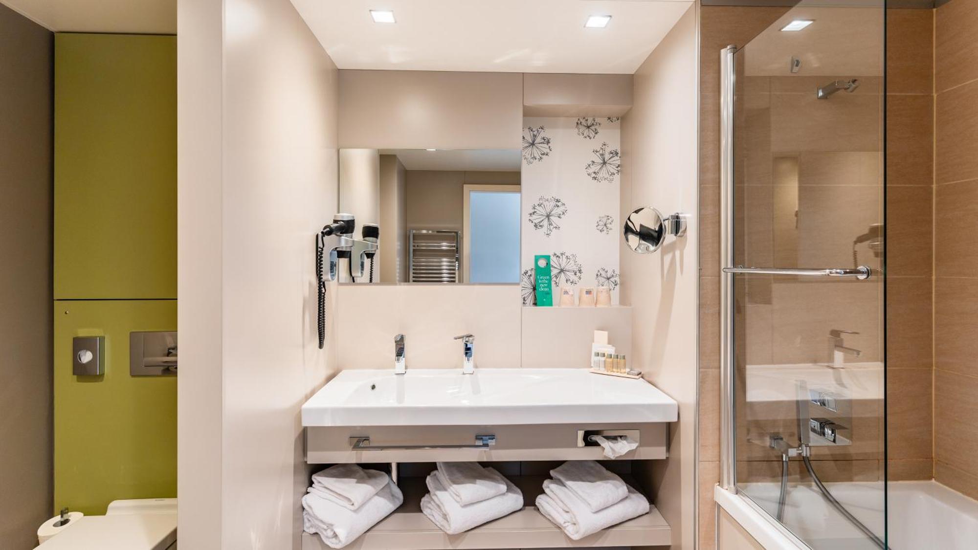 Executive Queen Room