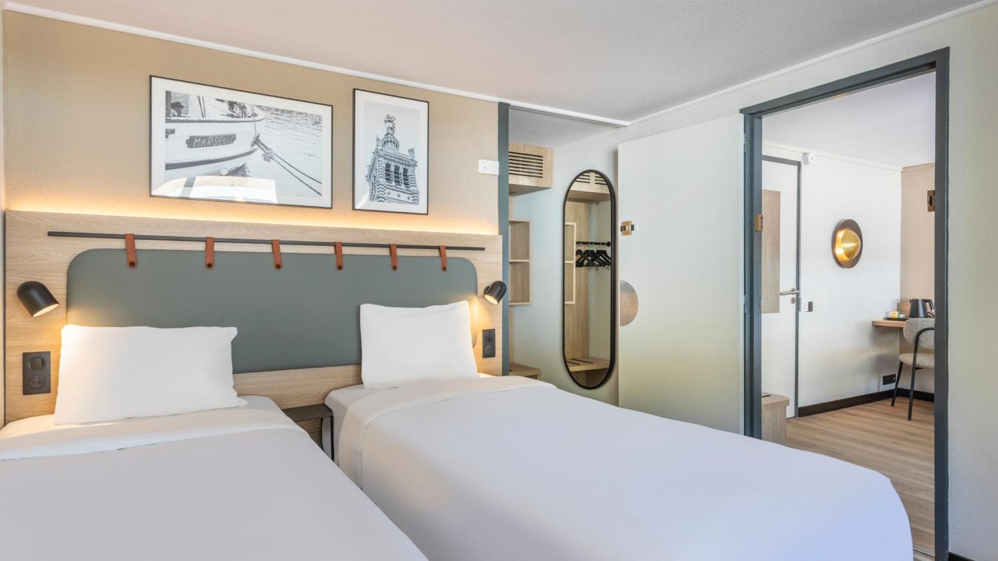 Standard Room 2 Single Beds