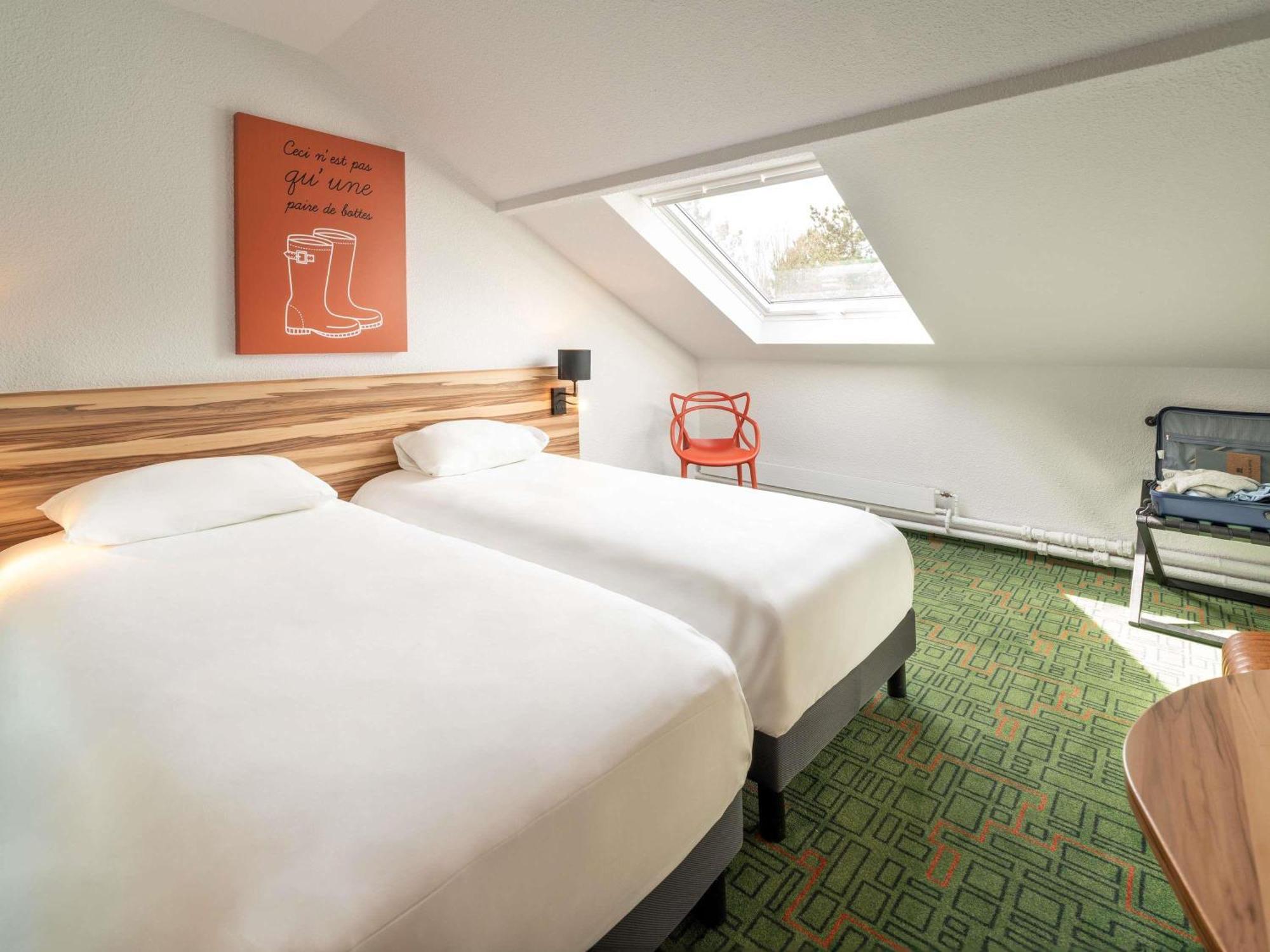 Standard Room Two Single Beds