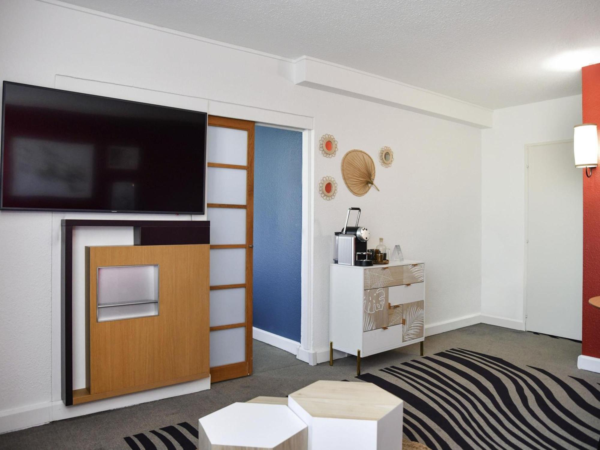 Family Suite One Double Bed One Sofa Bed