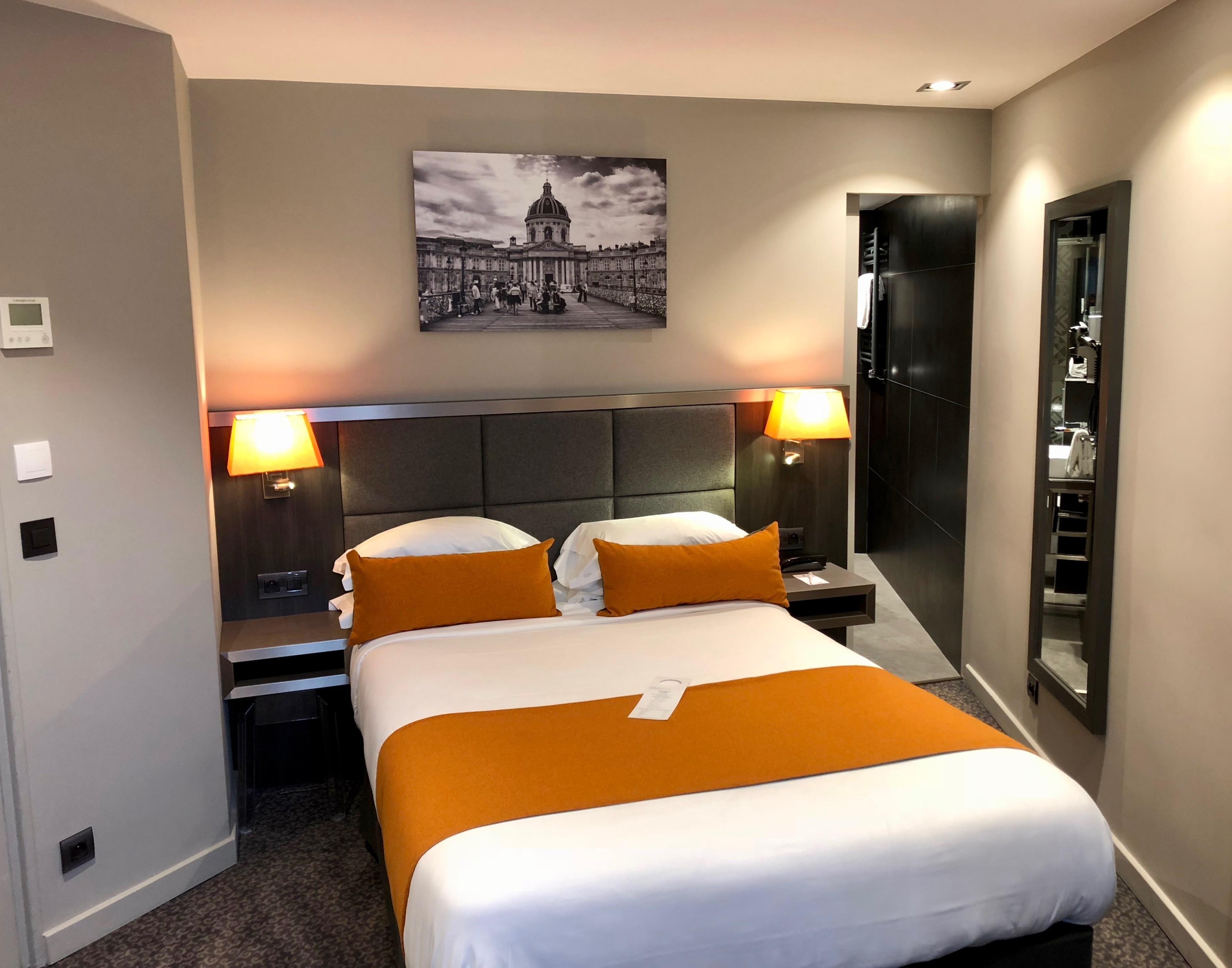 Classic Double Room