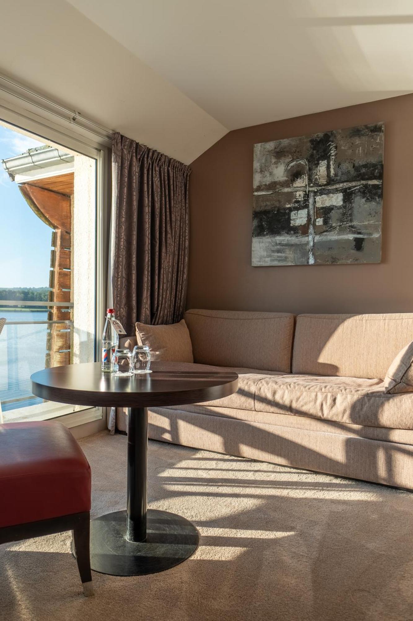 Deluxe Room Lake View