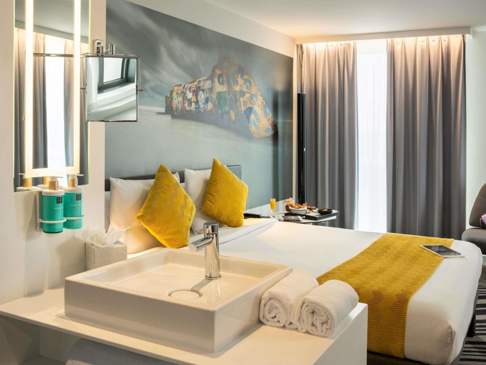 Suite Double Bed