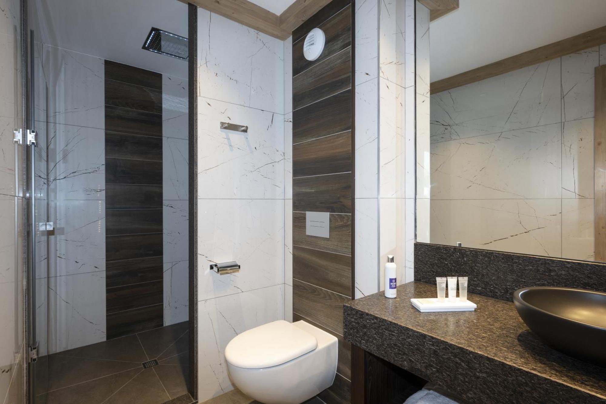 Executive Apartment Suite Spa Access