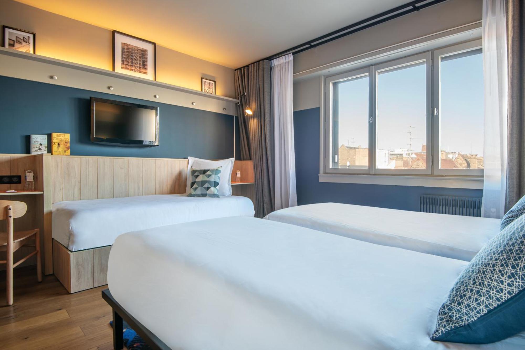 Triple Room 3 Single Beds