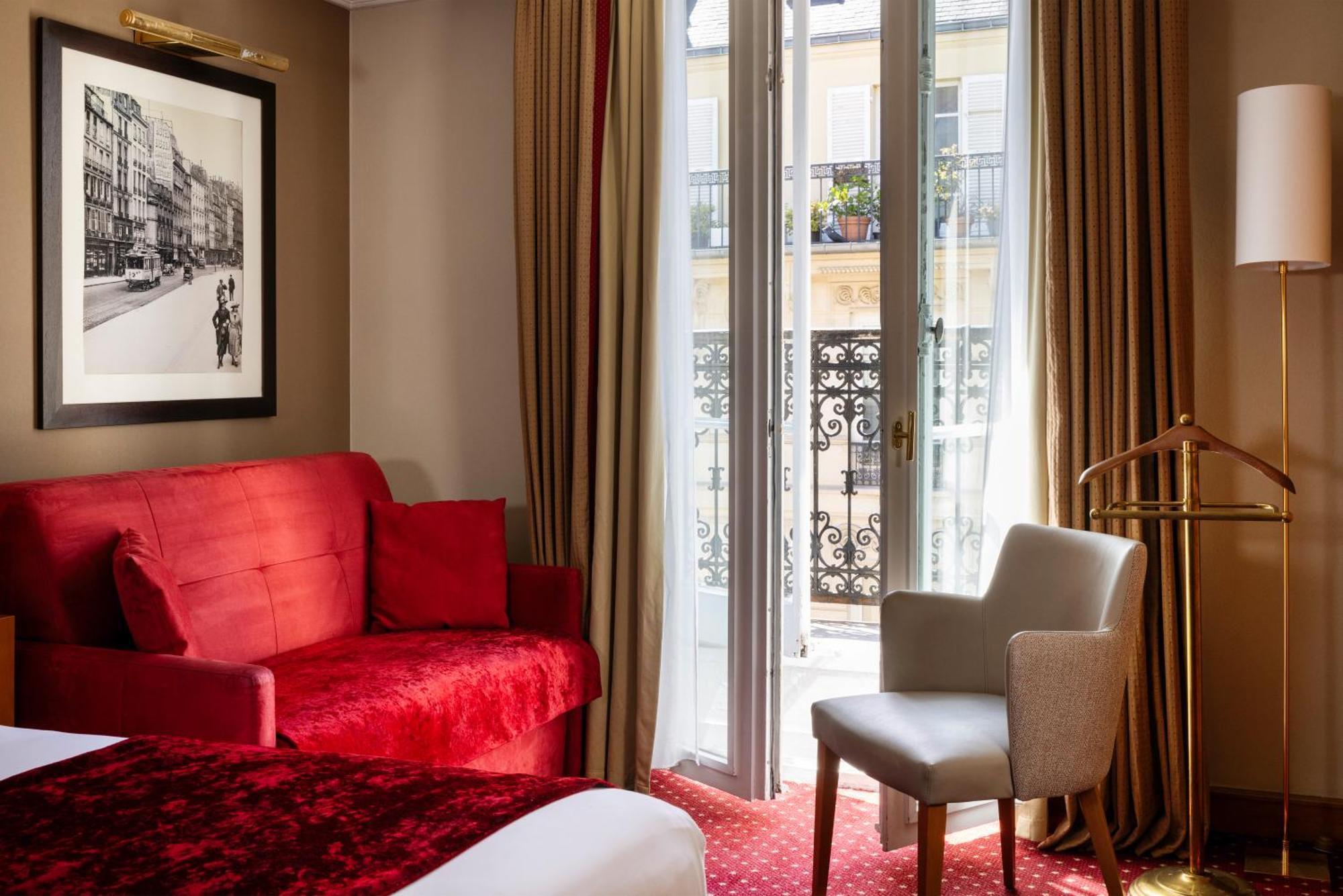 Triple Room