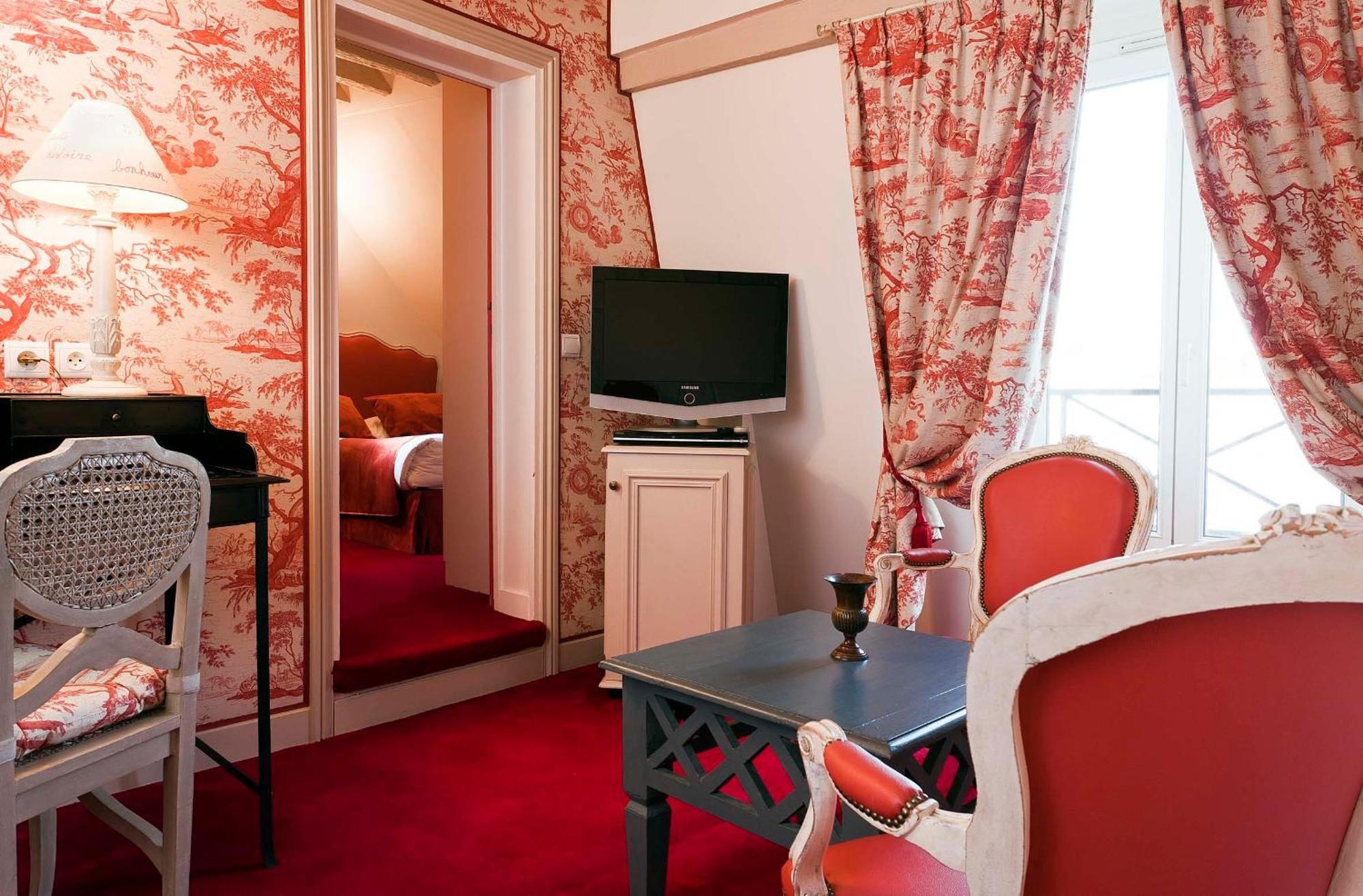 Quadruple Suite