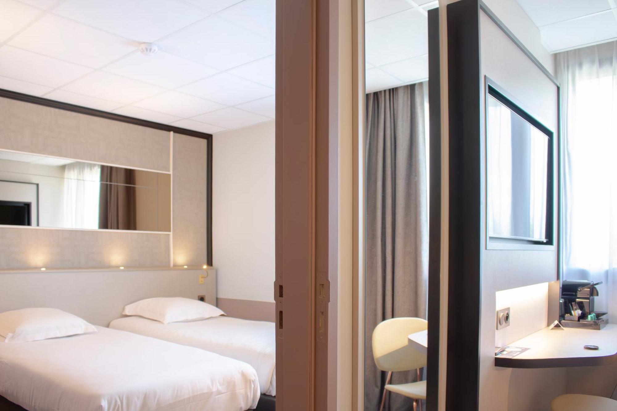 Two Connecting Double Rooms