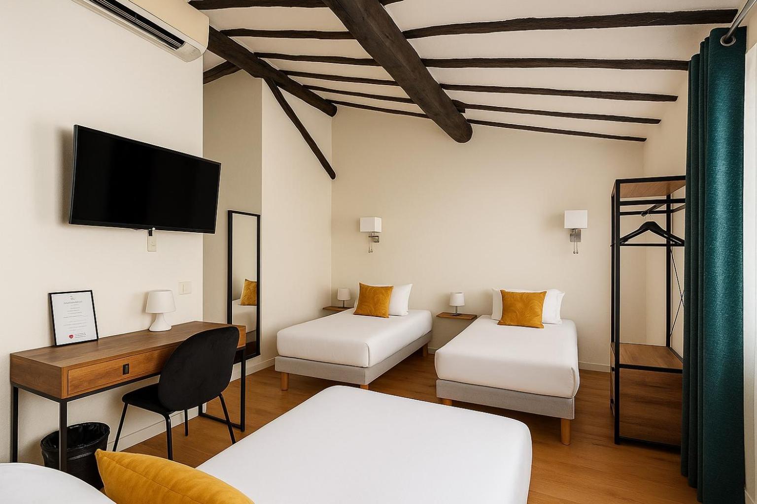 Comfort Triple Room