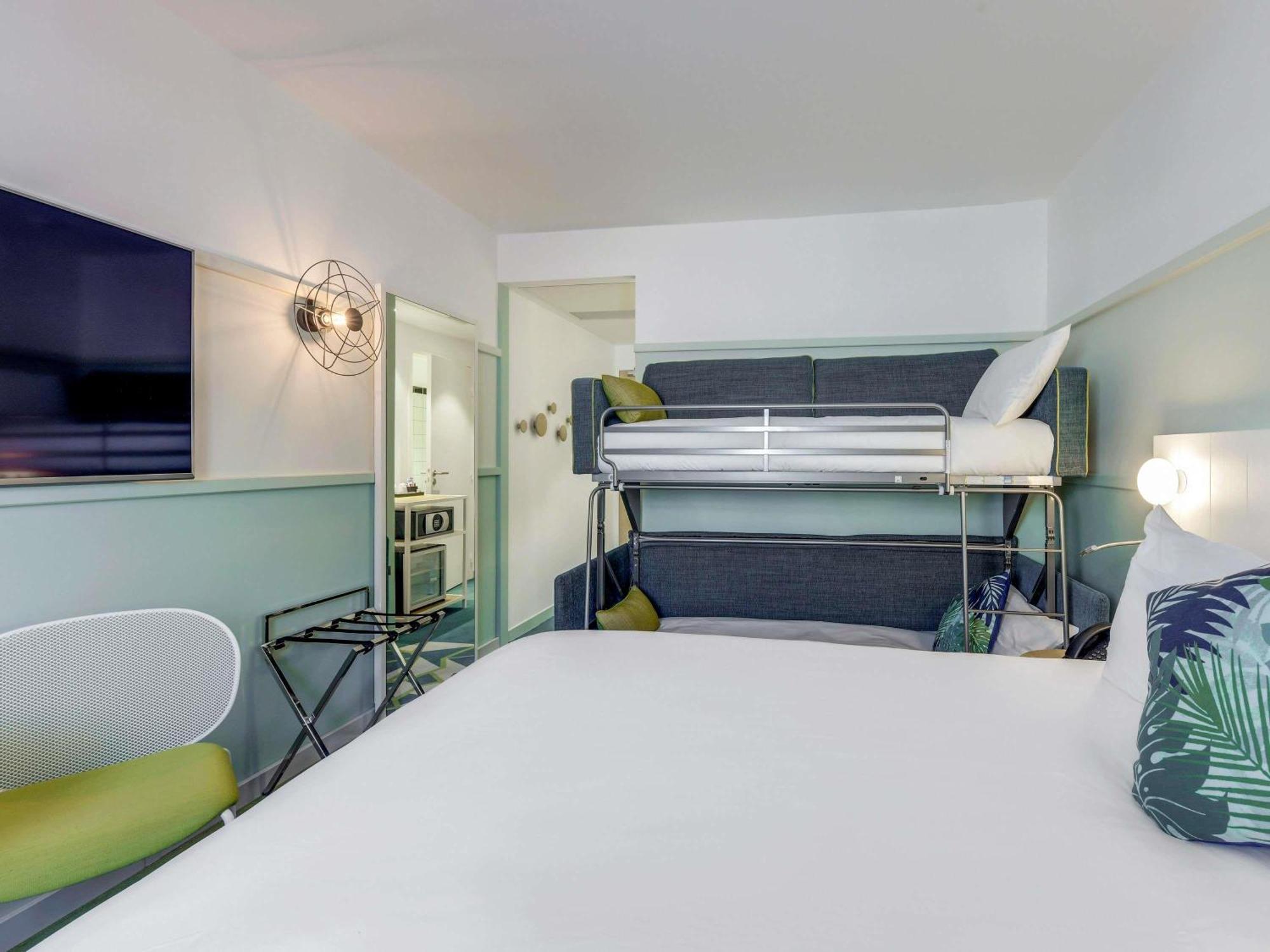 Classic Family Double Room Two Bunk Beds