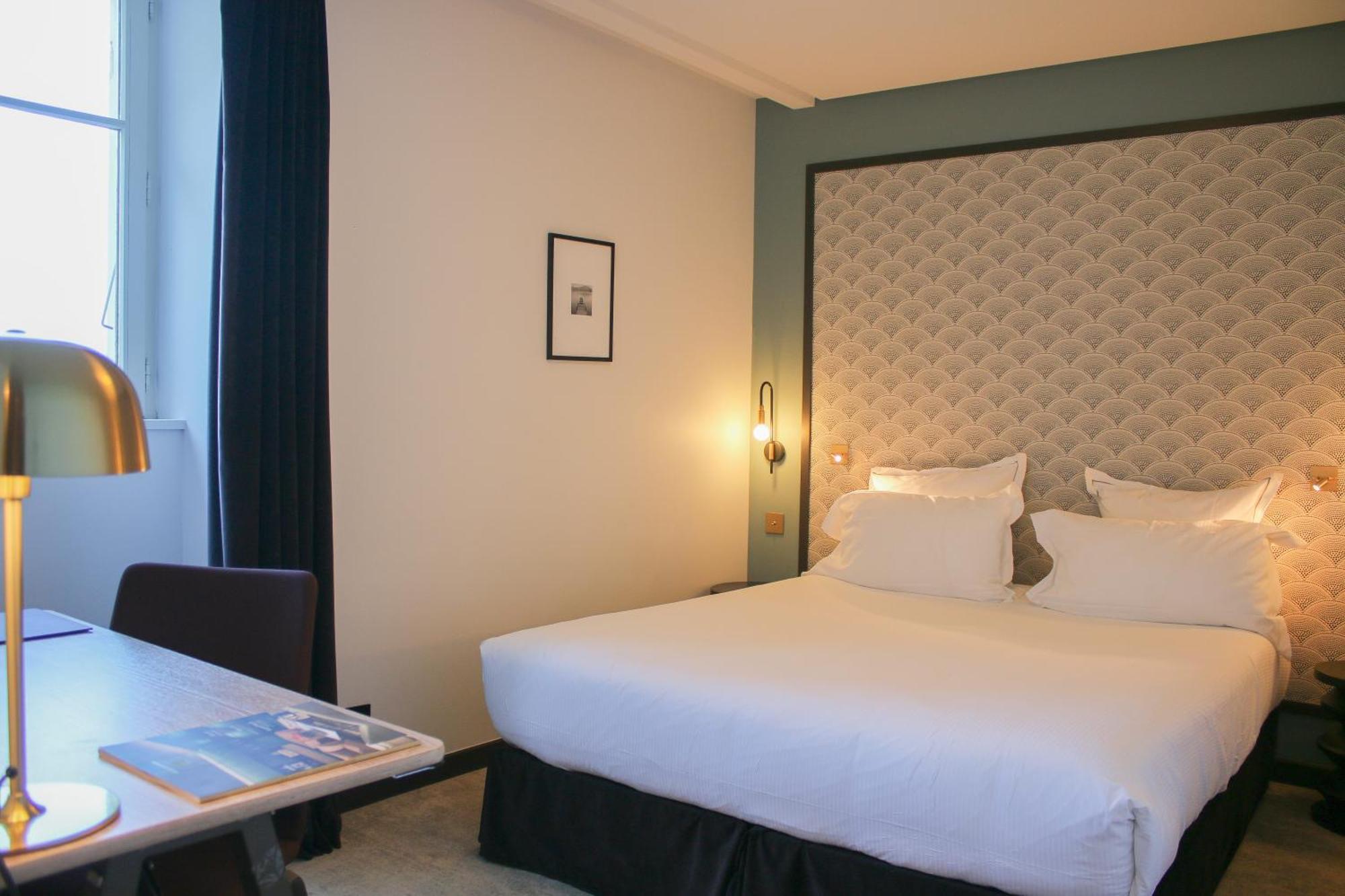 Lakeside Nest Room Spa Access