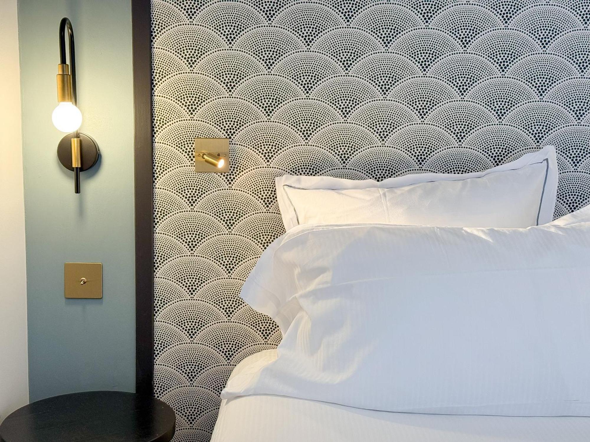 Lakeside Nest Room Spa Access