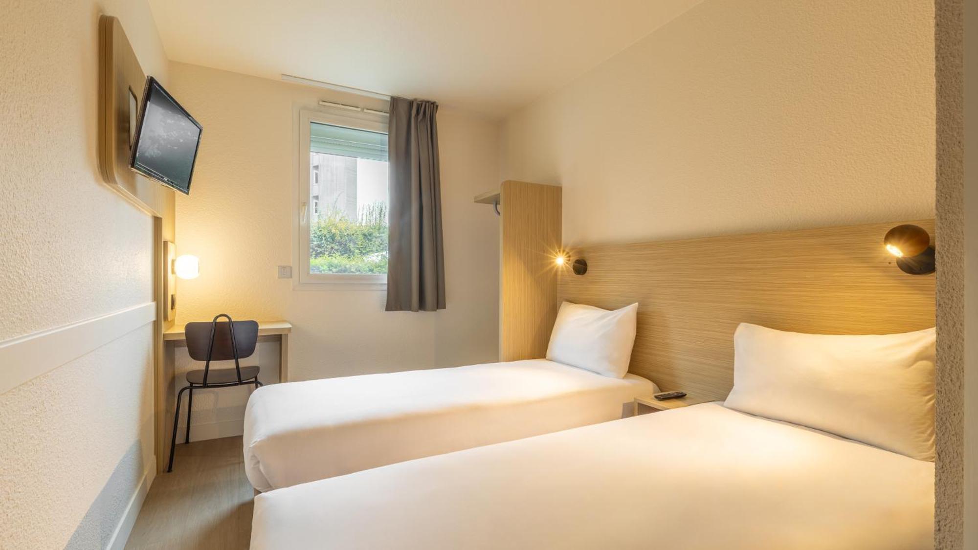 Standard Room 2 Single Beds