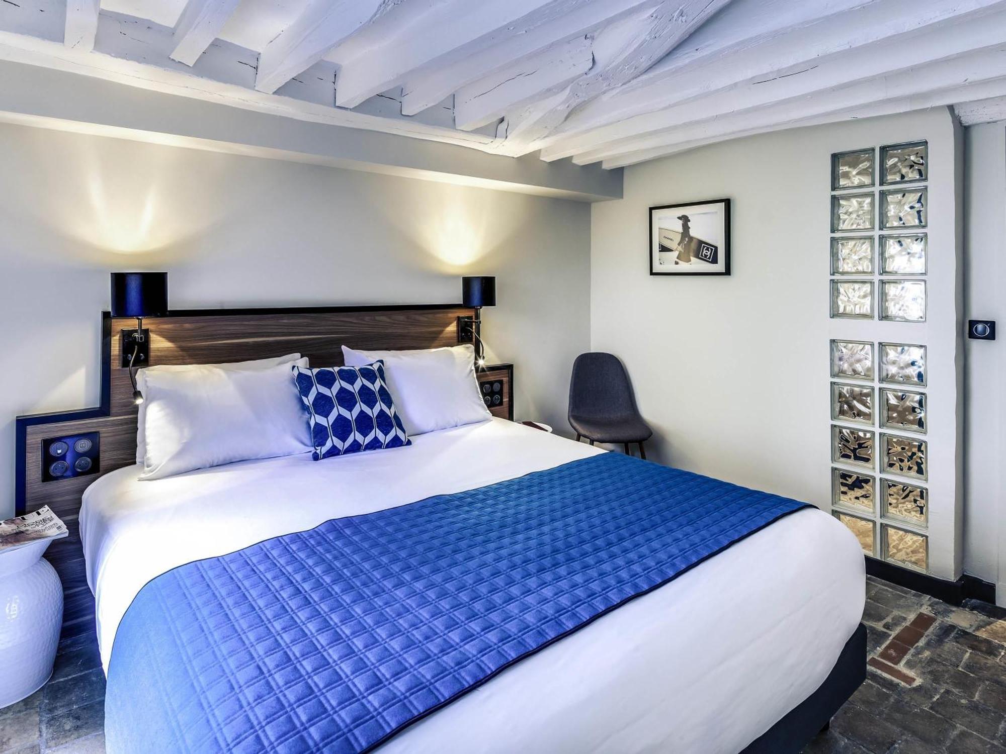 One-Bedroom Duplex Apartment