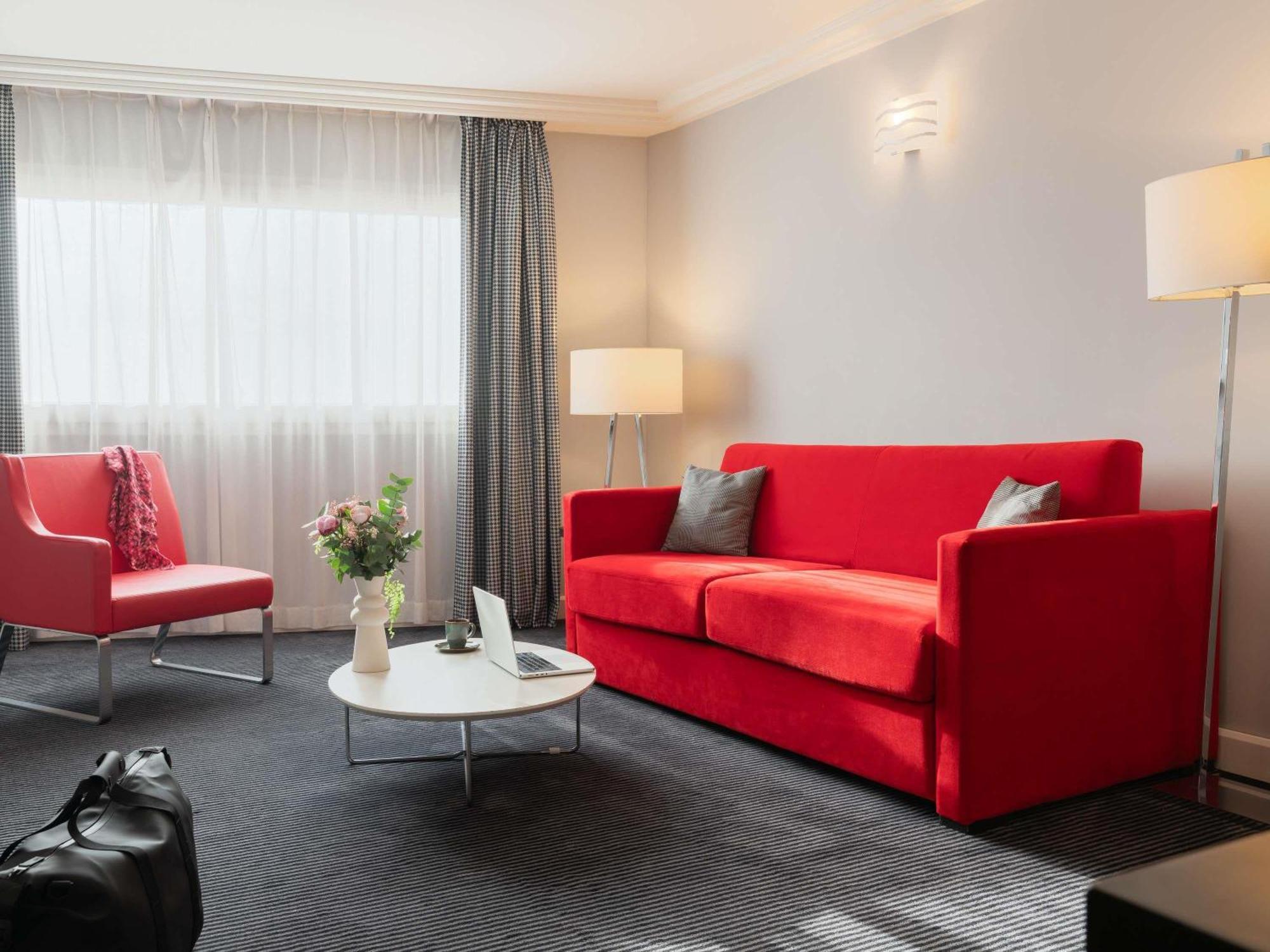 Suite One Double Bed One Double Sofa Bed