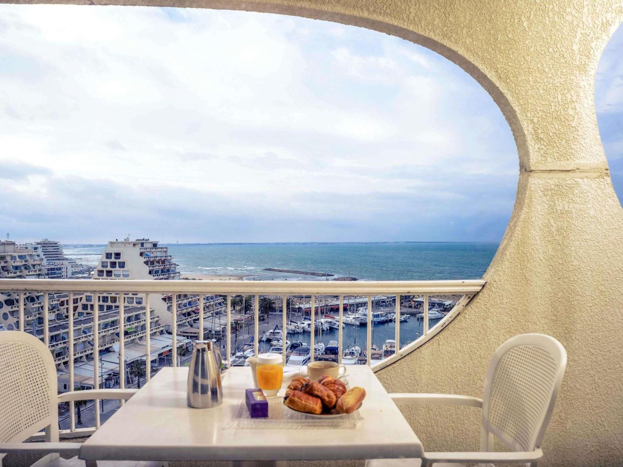 Classic Twin Room Harbour View