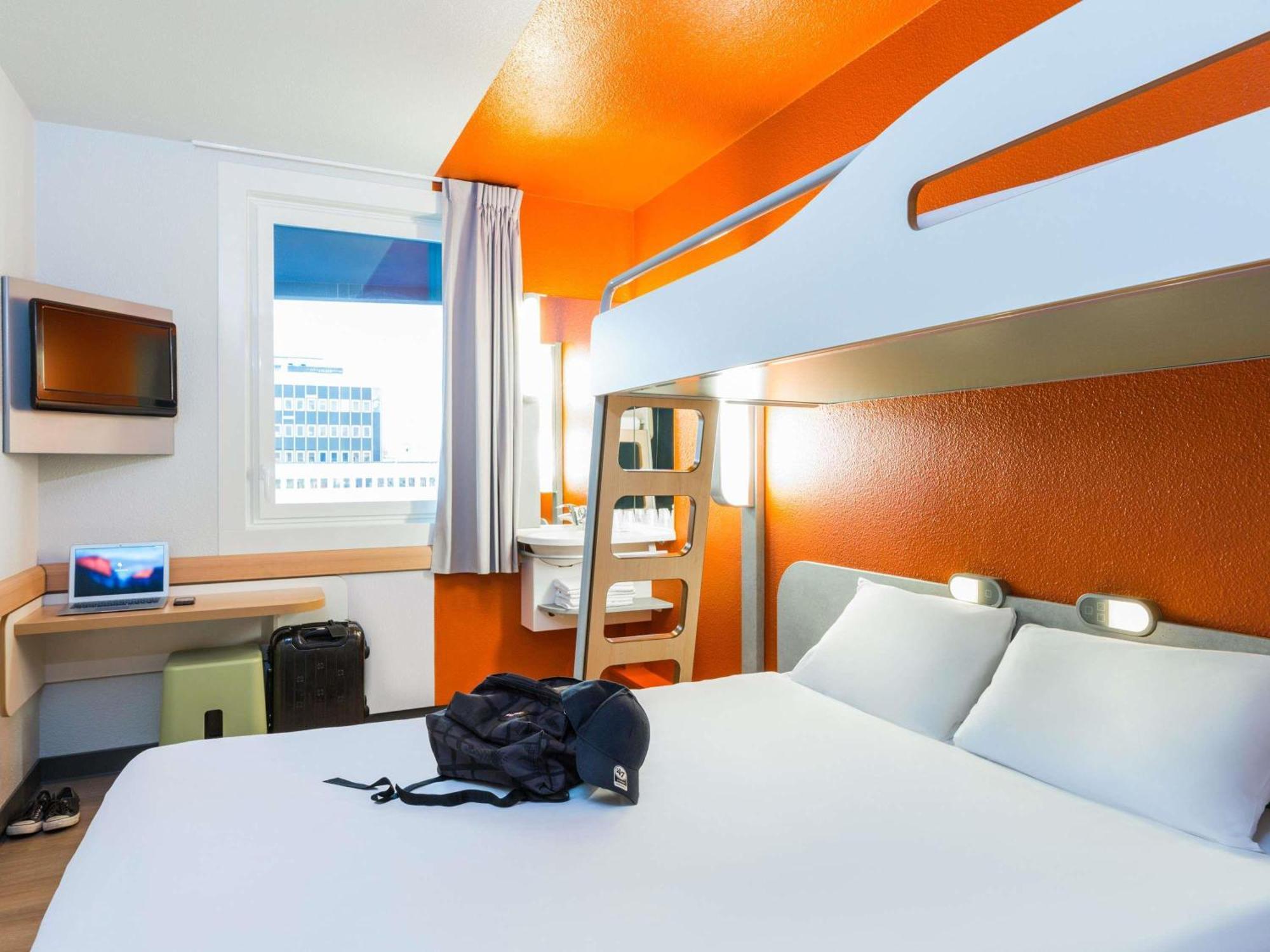 Triple Room One Double Bed One Bunk Bed
