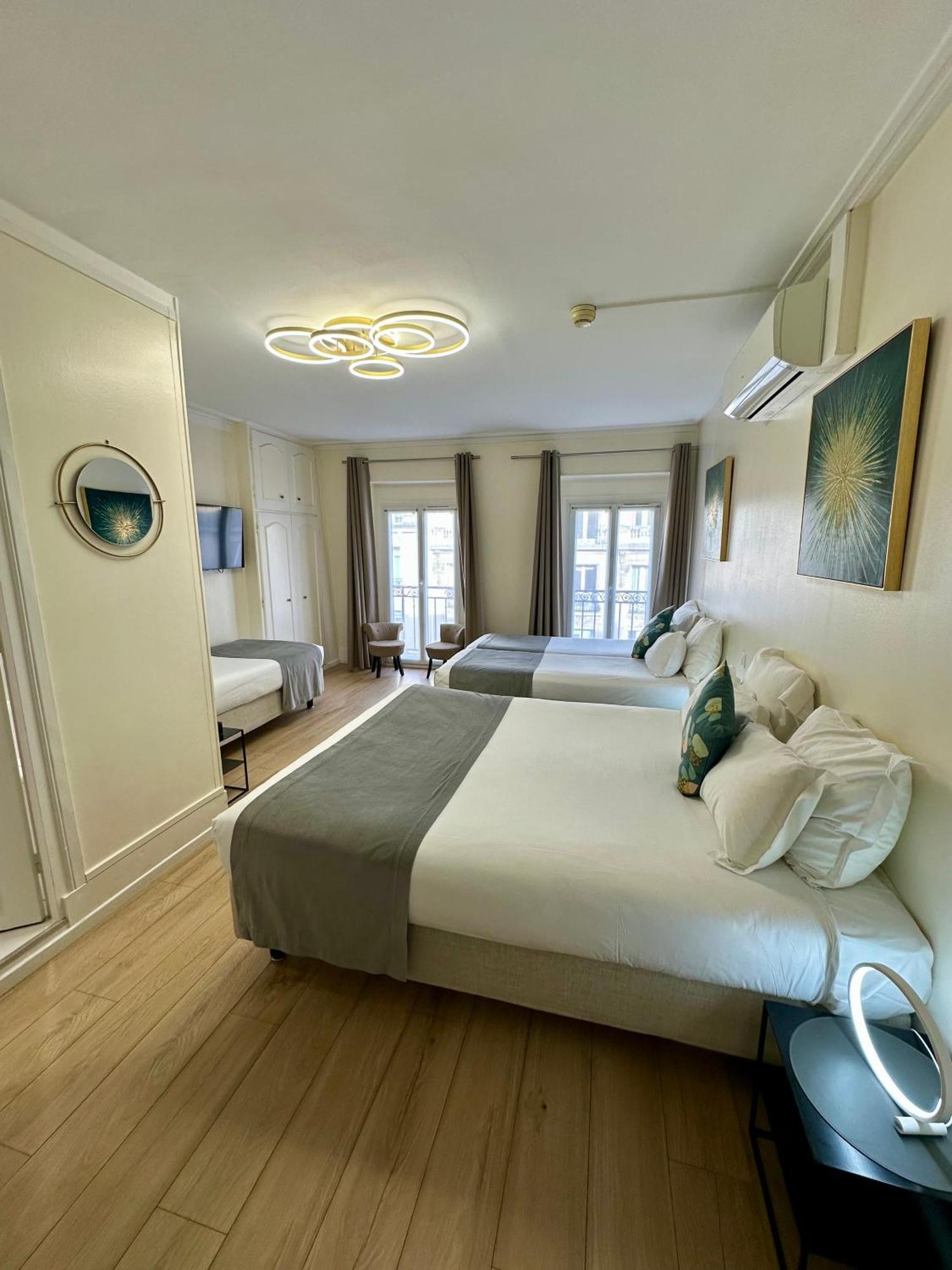 Superior Family Room