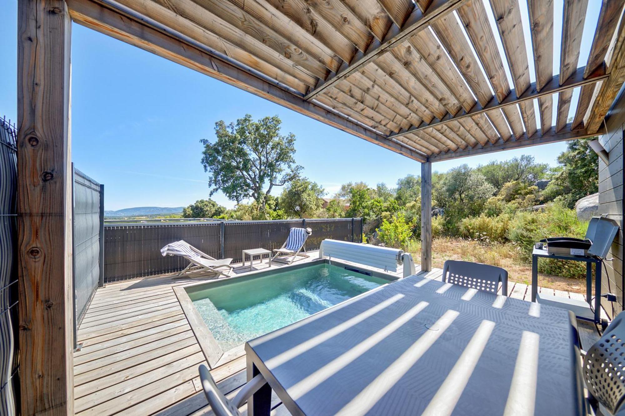 Three-Bedroom Duplex House Air Conditioning 4m Private Pool Terrace