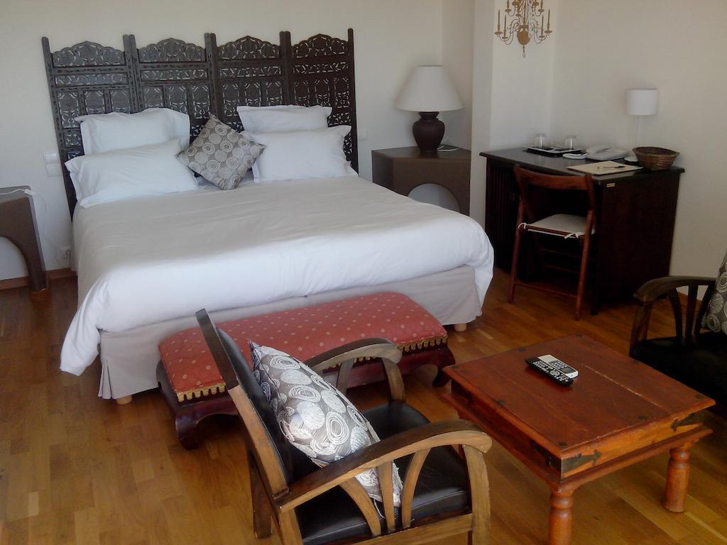Double or twin deluxe Room sea view